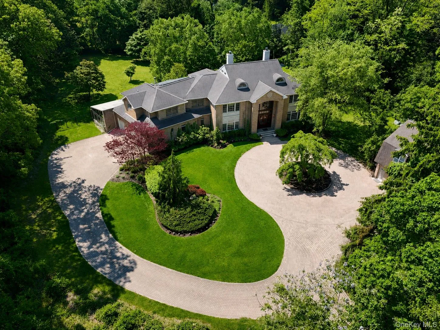 1 Springwood Path, Oyster Bay, NY, 6 Bedrooms Bedrooms, 18 Rooms Rooms,5 BathroomsBathrooms,Residential,For Rent,Springwood,0,1000303 1 Springwood Path, Oyster Bay, NY, 6 Bedrooms Bedrooms, 18 Rooms Rooms,5 BathroomsBathrooms,Residential,For Rent,Springwood,0,1000303