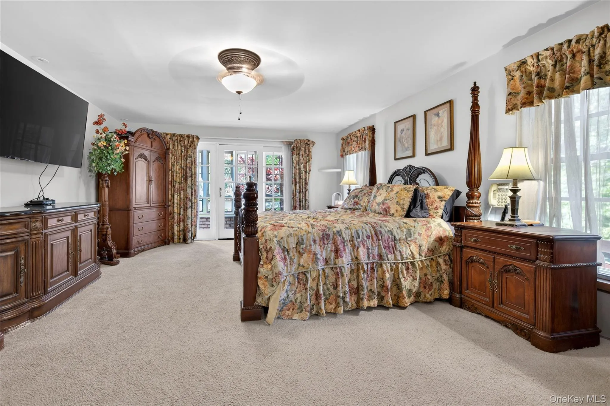 1 Springwood Path, Oyster Bay, NY, 6 Bedrooms Bedrooms, 18 Rooms Rooms,5 BathroomsBathrooms,Residential,For Rent,Springwood,0,1000303 1 Springwood Path, Oyster Bay, NY, 6 Bedrooms Bedrooms, 18 Rooms Rooms,5 BathroomsBathrooms,Residential,For Rent,Springwood,0,1000303