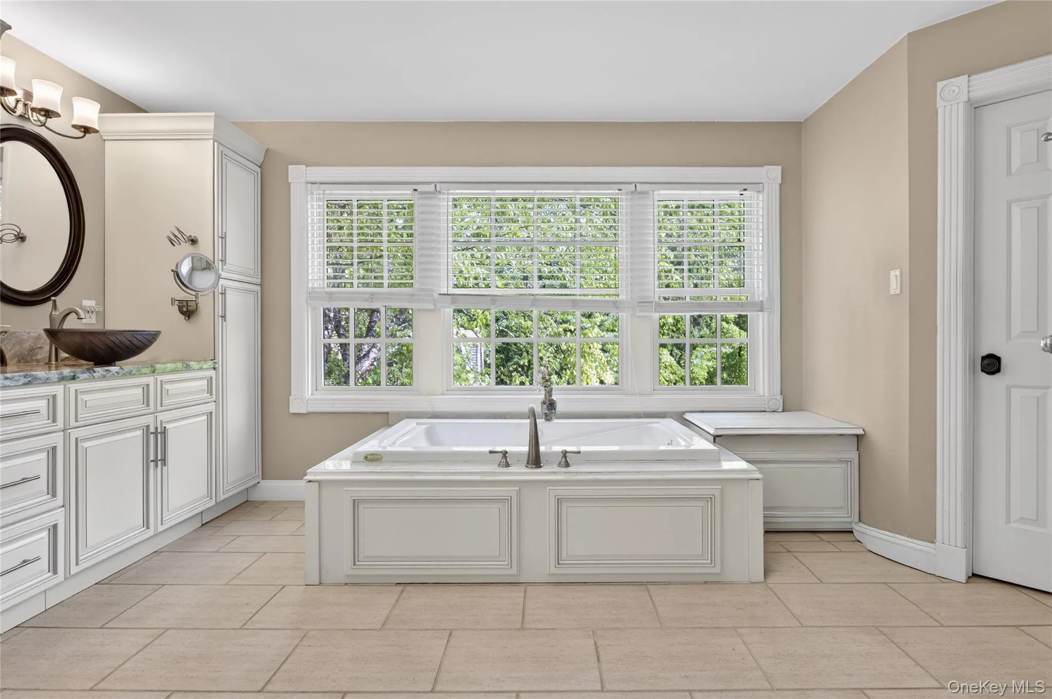 1 Springwood Path, Oyster Bay, NY, 6 Bedrooms Bedrooms, 18 Rooms Rooms,5 BathroomsBathrooms,Residential,For Rent,Springwood,0,1000303 1 Springwood Path, Oyster Bay, NY, 6 Bedrooms Bedrooms, 18 Rooms Rooms,5 BathroomsBathrooms,Residential,For Rent,Springwood,0,1000303