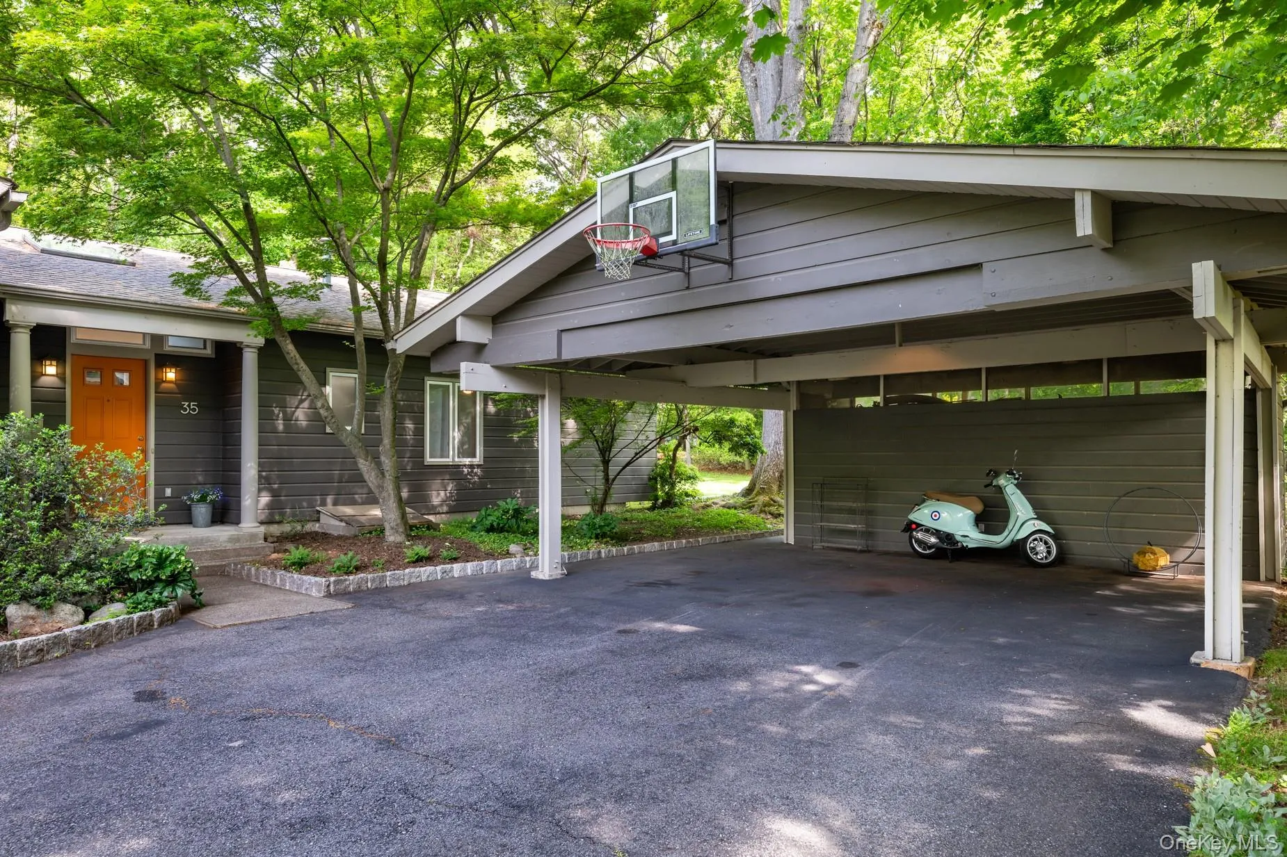 35 Hickory Hill Road, Orangetown, NY, 3 Bedrooms Bedrooms, 11 Rooms Rooms,3 BathroomsBathrooms,Residential,For Rent,Hickory Hill,0,1000306 35 Hickory Hill Road, Orangetown, NY, 3 Bedrooms Bedrooms, 11 Rooms Rooms,3 BathroomsBathrooms,Residential,For Rent,Hickory Hill,0,1000306