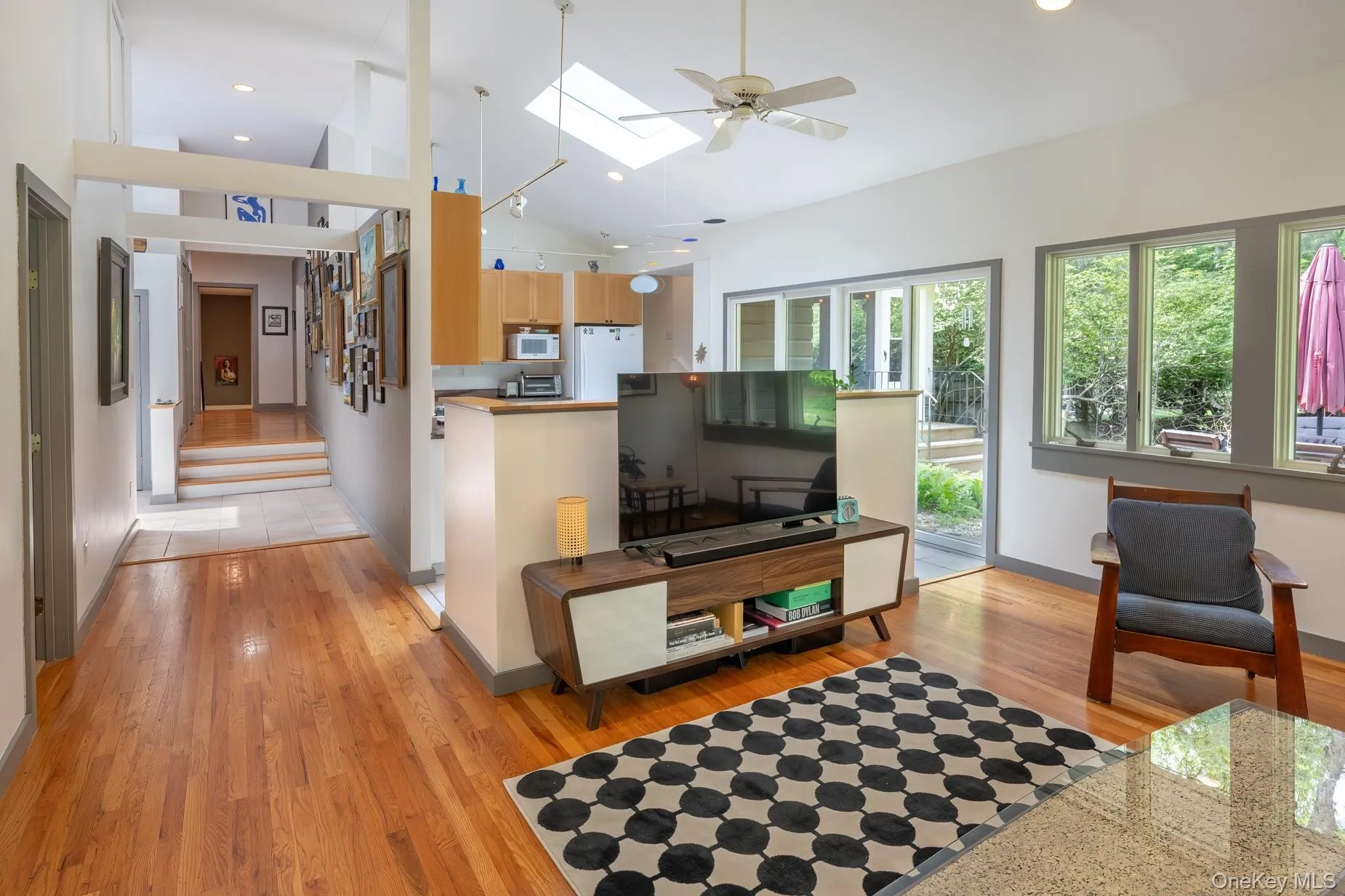 35 Hickory Hill Road, Orangetown, NY, 3 Bedrooms Bedrooms, 11 Rooms Rooms,3 BathroomsBathrooms,Residential,For Rent,Hickory Hill,0,1000306 35 Hickory Hill Road, Orangetown, NY, 3 Bedrooms Bedrooms, 11 Rooms Rooms,3 BathroomsBathrooms,Residential,For Rent,Hickory Hill,0,1000306