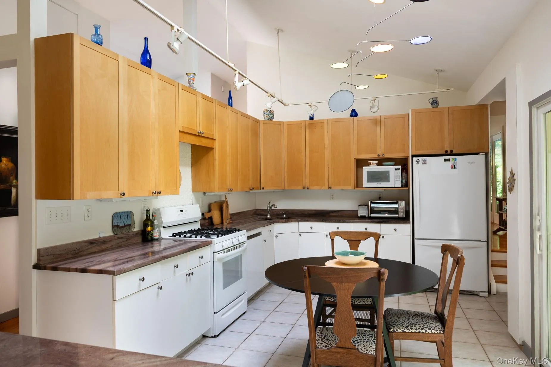 35 Hickory Hill Road, Orangetown, NY, 3 Bedrooms Bedrooms, 11 Rooms Rooms,3 BathroomsBathrooms,Residential,For Rent,Hickory Hill,0,1000306 35 Hickory Hill Road, Orangetown, NY, 3 Bedrooms Bedrooms, 11 Rooms Rooms,3 BathroomsBathrooms,Residential,For Rent,Hickory Hill,0,1000306
