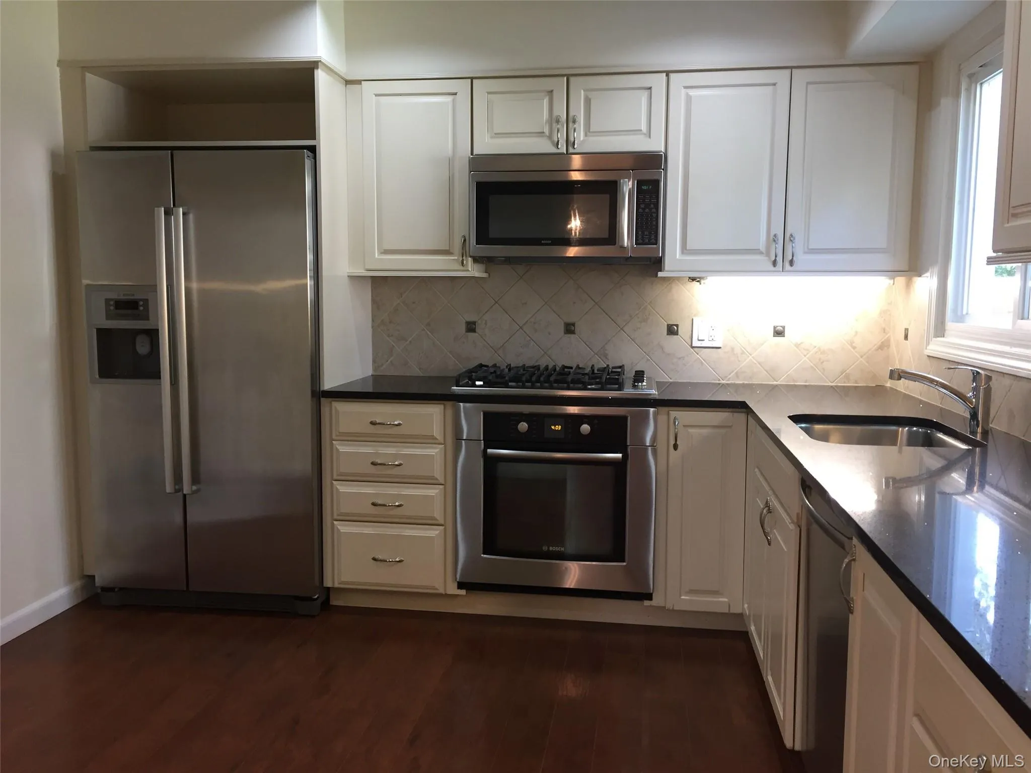 98 Glen Oaks Drive, Rye City, NY, 4 Bedrooms Bedrooms, 8 Rooms Rooms,2 BathroomsBathrooms,Residential Lease,For Rent,Glen Oaks,0,1000308 98 Glen Oaks Drive, Rye City, NY, 4 Bedrooms Bedrooms, 8 Rooms Rooms,2 BathroomsBathrooms,Residential Lease,For Rent,Glen Oaks,0,1000308