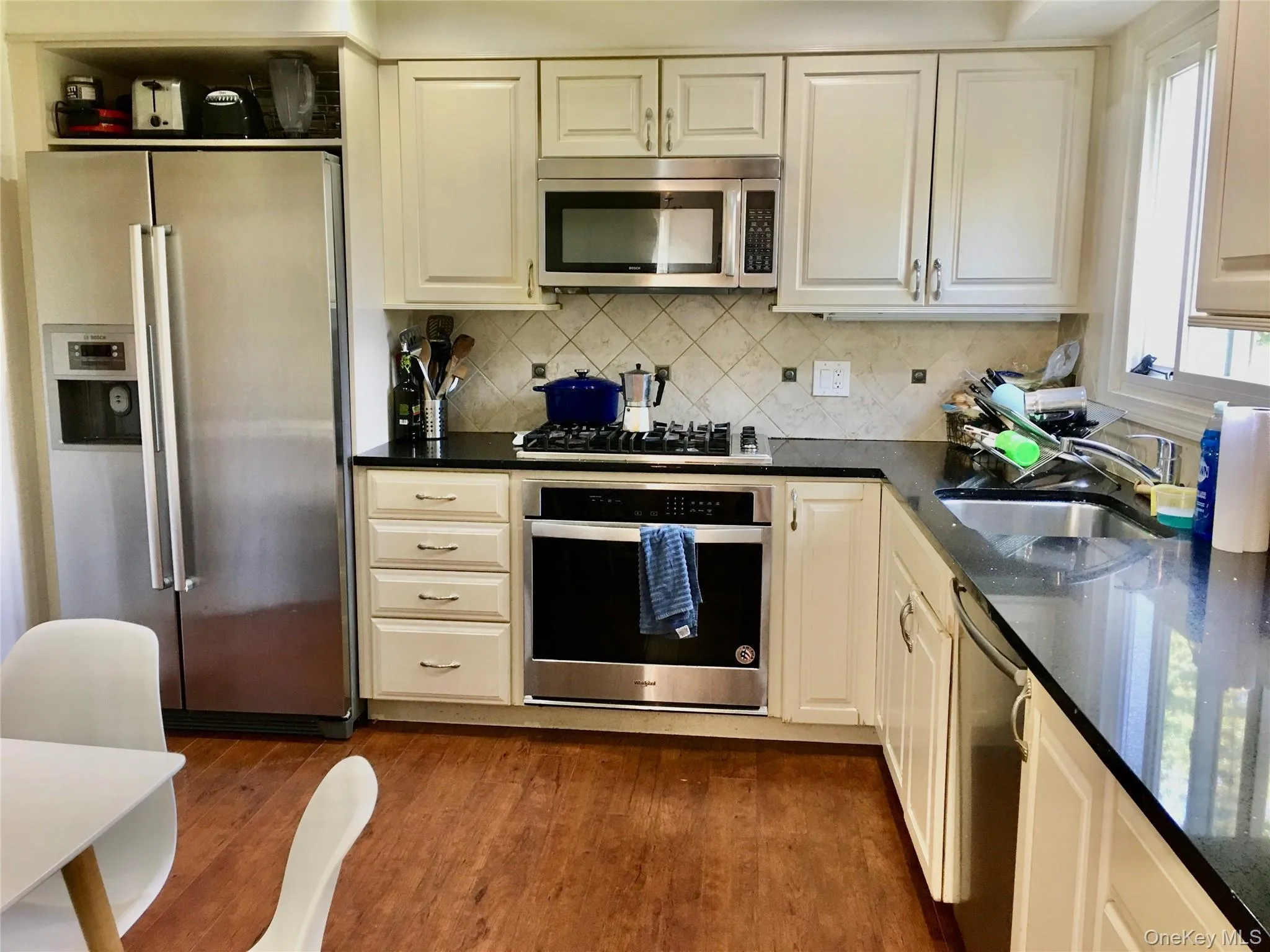 98 Glen Oaks Drive, Rye City, NY, 4 Bedrooms Bedrooms, 8 Rooms Rooms,2 BathroomsBathrooms,Residential Lease,For Rent,Glen Oaks,0,1000308 98 Glen Oaks Drive, Rye City, NY, 4 Bedrooms Bedrooms, 8 Rooms Rooms,2 BathroomsBathrooms,Residential Lease,For Rent,Glen Oaks,0,1000308