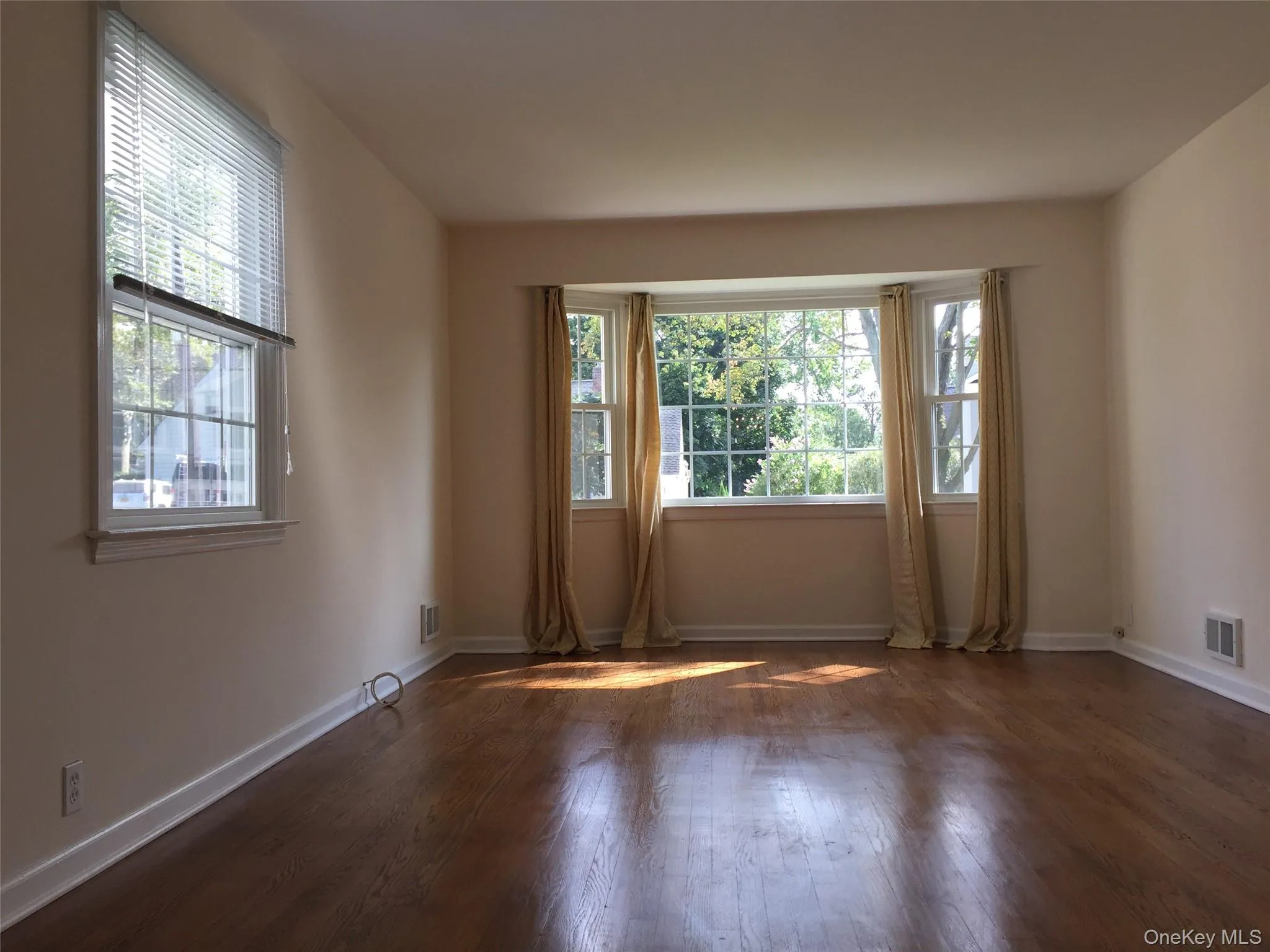 98 Glen Oaks Drive, Rye City, NY, 4 Bedrooms Bedrooms, 8 Rooms Rooms,2 BathroomsBathrooms,Residential Lease,For Rent,Glen Oaks,0,1000308 98 Glen Oaks Drive, Rye City, NY, 4 Bedrooms Bedrooms, 8 Rooms Rooms,2 BathroomsBathrooms,Residential Lease,For Rent,Glen Oaks,0,1000308