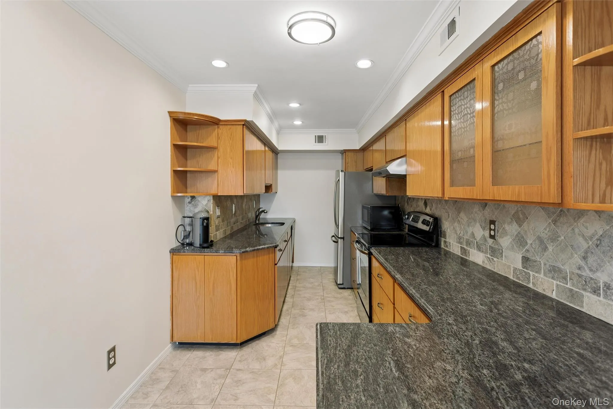 17 Alhambra Drive, Hempstead, NY, 2 Bedrooms Bedrooms, 5 Rooms Rooms,1 BathroomBathrooms,Residential,For Rent,Alhambra,0,1000311 17 Alhambra Drive, Hempstead, NY, 2 Bedrooms Bedrooms, 5 Rooms Rooms,1 BathroomBathrooms,Residential,For Rent,Alhambra,0,1000311