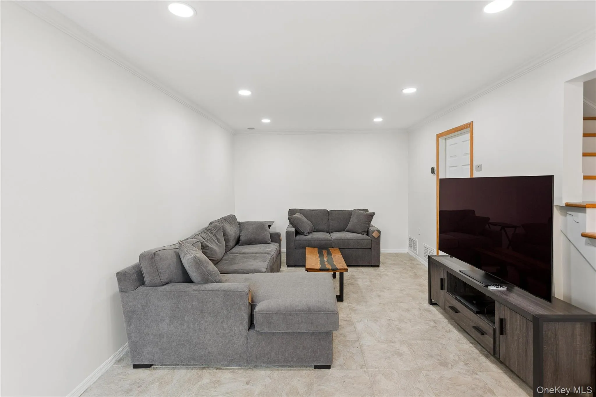 17 Alhambra Drive, Hempstead, NY, 2 Bedrooms Bedrooms, 5 Rooms Rooms,1 BathroomBathrooms,Residential,For Rent,Alhambra,0,1000311 17 Alhambra Drive, Hempstead, NY, 2 Bedrooms Bedrooms, 5 Rooms Rooms,1 BathroomBathrooms,Residential,For Rent,Alhambra,0,1000311
