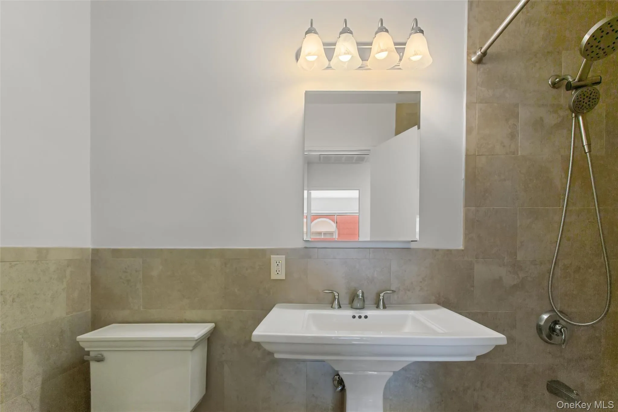 17 Alhambra Drive, Hempstead, NY, 2 Bedrooms Bedrooms, 5 Rooms Rooms,1 BathroomBathrooms,Residential,For Rent,Alhambra,0,1000311 17 Alhambra Drive, Hempstead, NY, 2 Bedrooms Bedrooms, 5 Rooms Rooms,1 BathroomBathrooms,Residential,For Rent,Alhambra,0,1000311