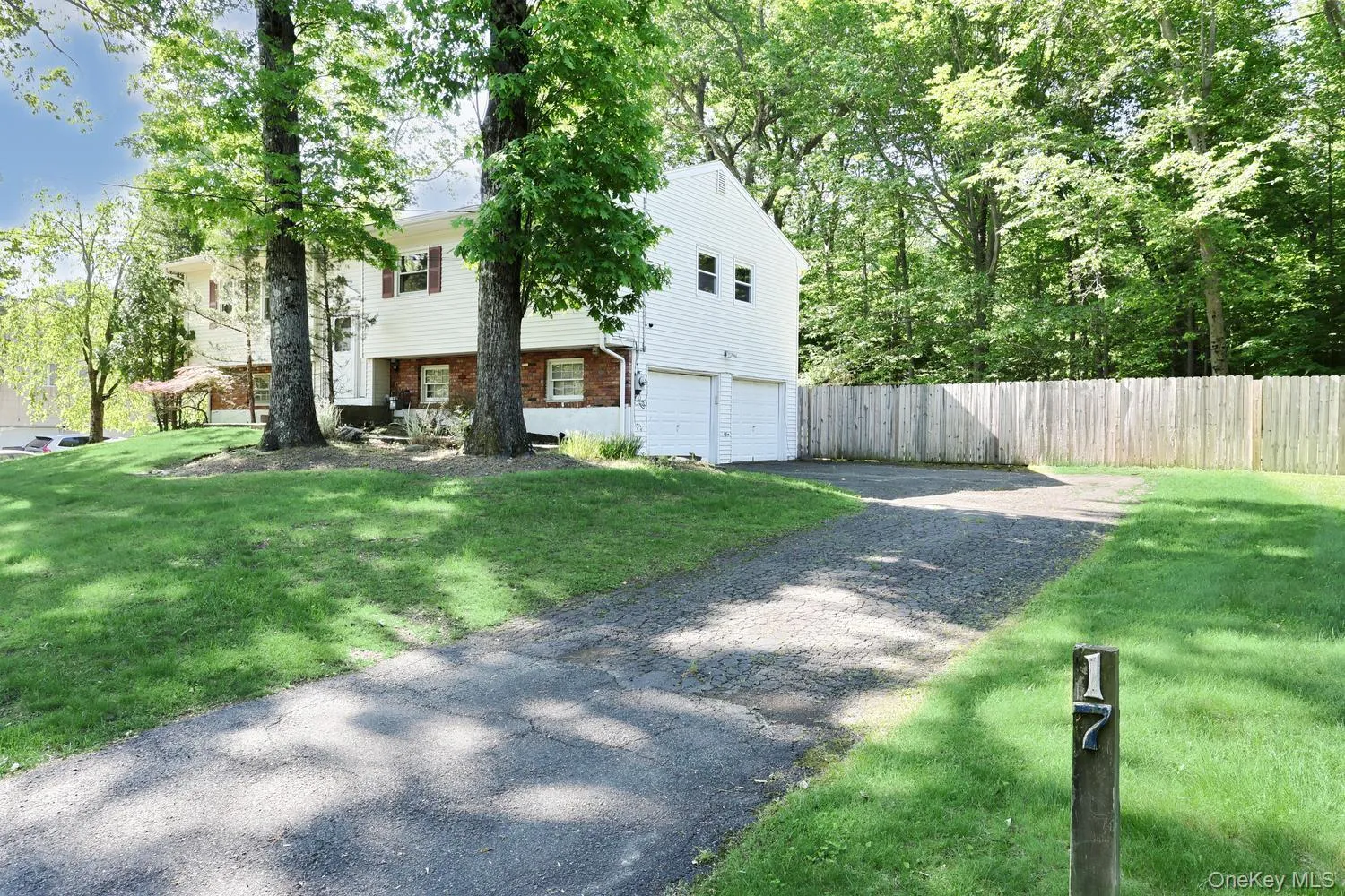 17 Twin Lakes Drive, Ramapo, NY, 4 Bedrooms Bedrooms, 8 Rooms Rooms,2 BathroomsBathrooms,Residential,For Rent,Twin Lakes,0,1000314 17 Twin Lakes Drive, Ramapo, NY, 4 Bedrooms Bedrooms, 8 Rooms Rooms,2 BathroomsBathrooms,Residential,For Rent,Twin Lakes,0,1000314