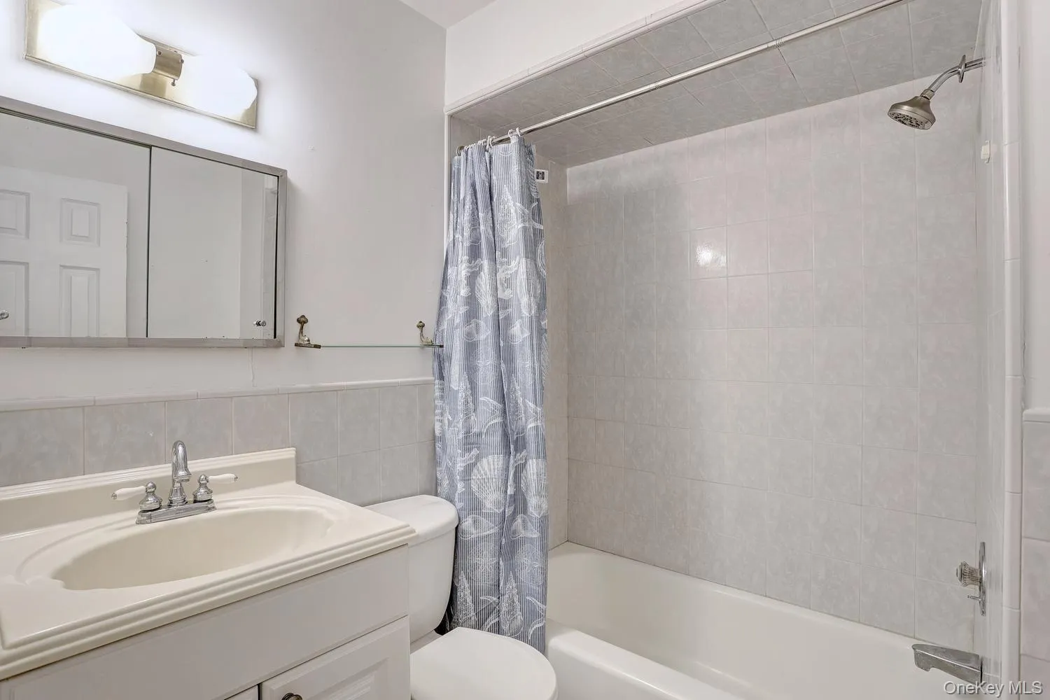 17 Twin Lakes Drive, Ramapo, NY, 4 Bedrooms Bedrooms, 8 Rooms Rooms,2 BathroomsBathrooms,Residential,For Rent,Twin Lakes,0,1000314 17 Twin Lakes Drive, Ramapo, NY, 4 Bedrooms Bedrooms, 8 Rooms Rooms,2 BathroomsBathrooms,Residential,For Rent,Twin Lakes,0,1000314