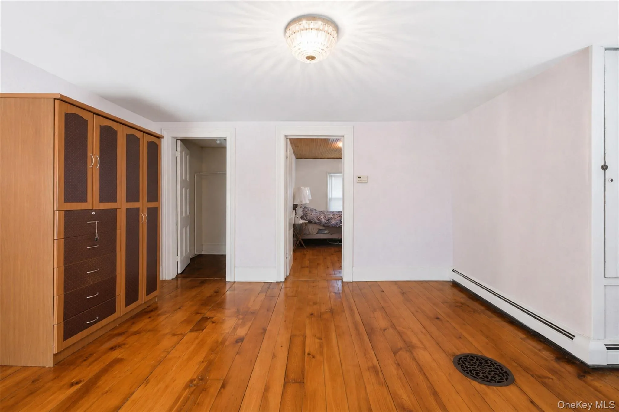 2 Highland Avenue, Mount Hope, NY, 4 Bedrooms Bedrooms, 6 Rooms Rooms,2 BathroomsBathrooms,Residential,For Rent,Highland,0,1000315 2 Highland Avenue, Mount Hope, NY, 4 Bedrooms Bedrooms, 6 Rooms Rooms,2 BathroomsBathrooms,Residential,For Rent,Highland,0,1000315