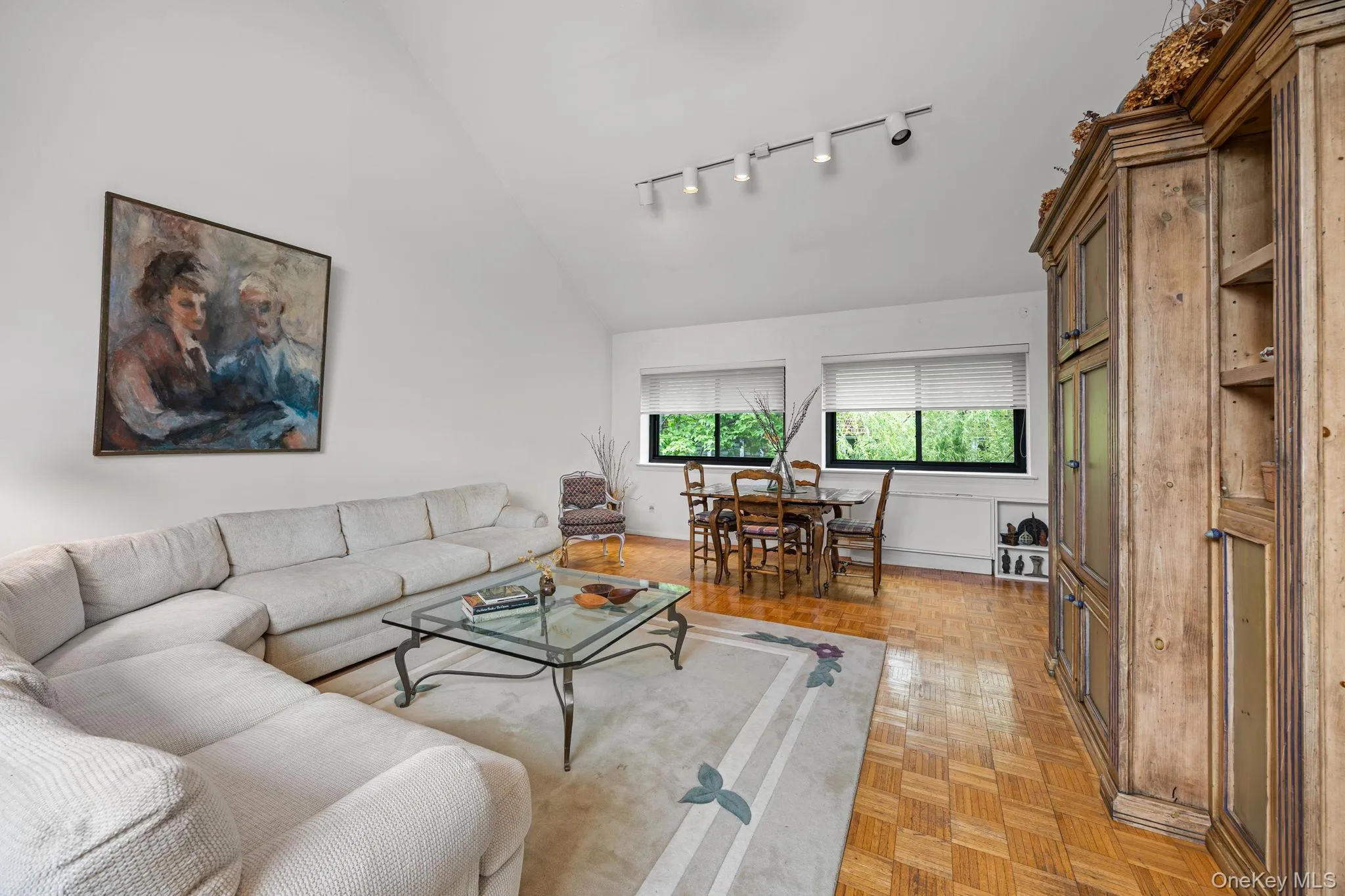21 Canterbury Road, North Hempstead, NY, 2 Bedrooms Bedrooms, 5 Rooms Rooms,2 BathroomsBathrooms,Residential,For Rent,Canterbury,0,1000316 21 Canterbury Road, North Hempstead, NY, 2 Bedrooms Bedrooms, 5 Rooms Rooms,2 BathroomsBathrooms,Residential,For Rent,Canterbury,0,1000316