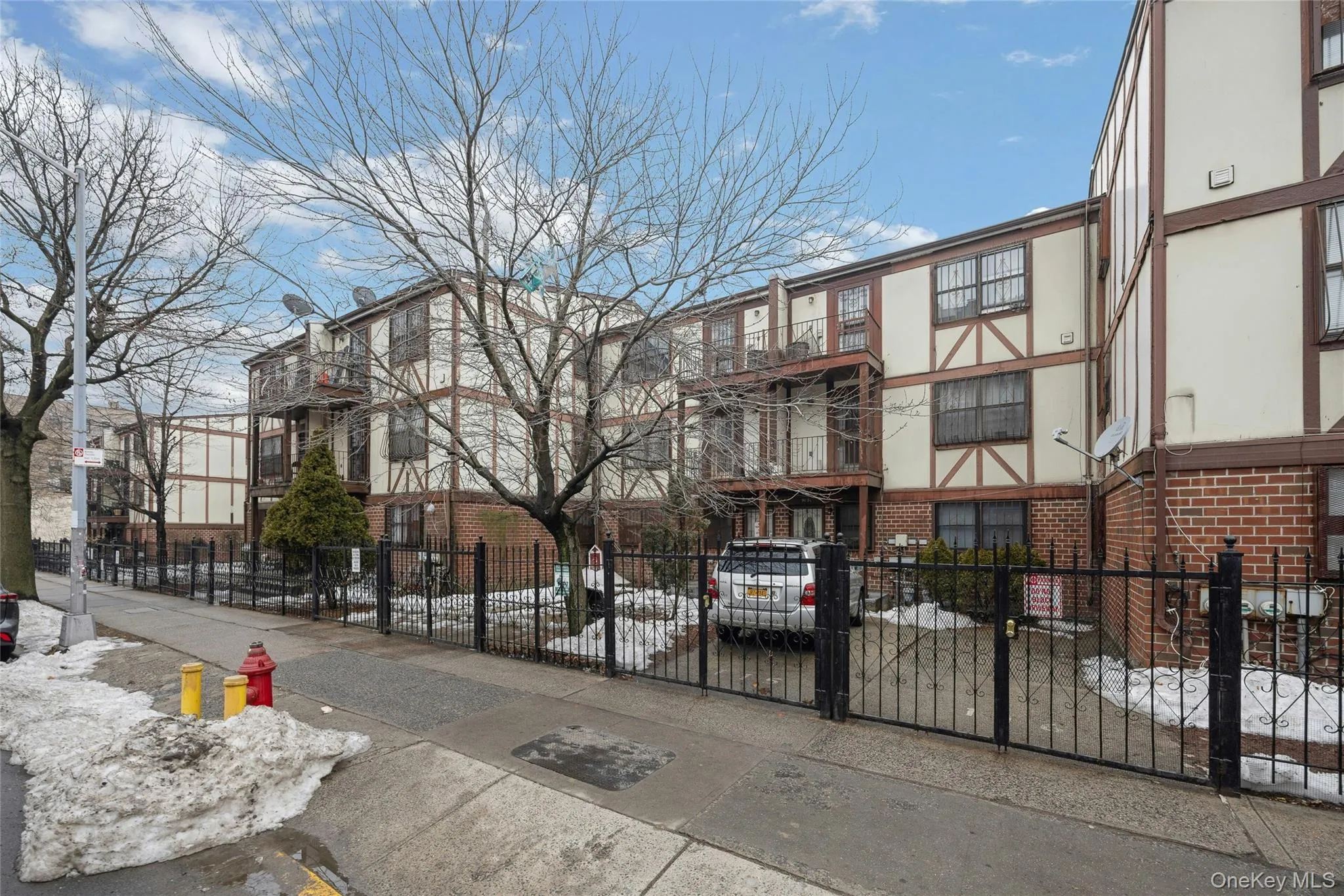 920 Union Avenue, New York, NY, 3 Bedrooms Bedrooms, 7 Rooms Rooms,1 BathroomBathrooms,Residential Sale,For Rent,Union,0,1000322 920 Union Avenue, New York, NY, 3 Bedrooms Bedrooms, 7 Rooms Rooms,1 BathroomBathrooms,Residential Sale,For Rent,Union,0,1000322