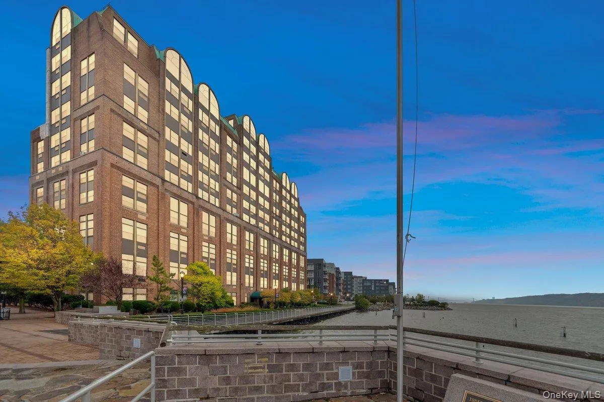 23 Water Grant Street, Yonkers, NY, 1 Bedroom Bedrooms, 3 Rooms Rooms,1 BathroomBathrooms,Residential,For Rent,Water Grant,0,1000323 23 Water Grant Street, Yonkers, NY, 1 Bedroom Bedrooms, 3 Rooms Rooms,1 BathroomBathrooms,Residential,For Rent,Water Grant,0,1000323