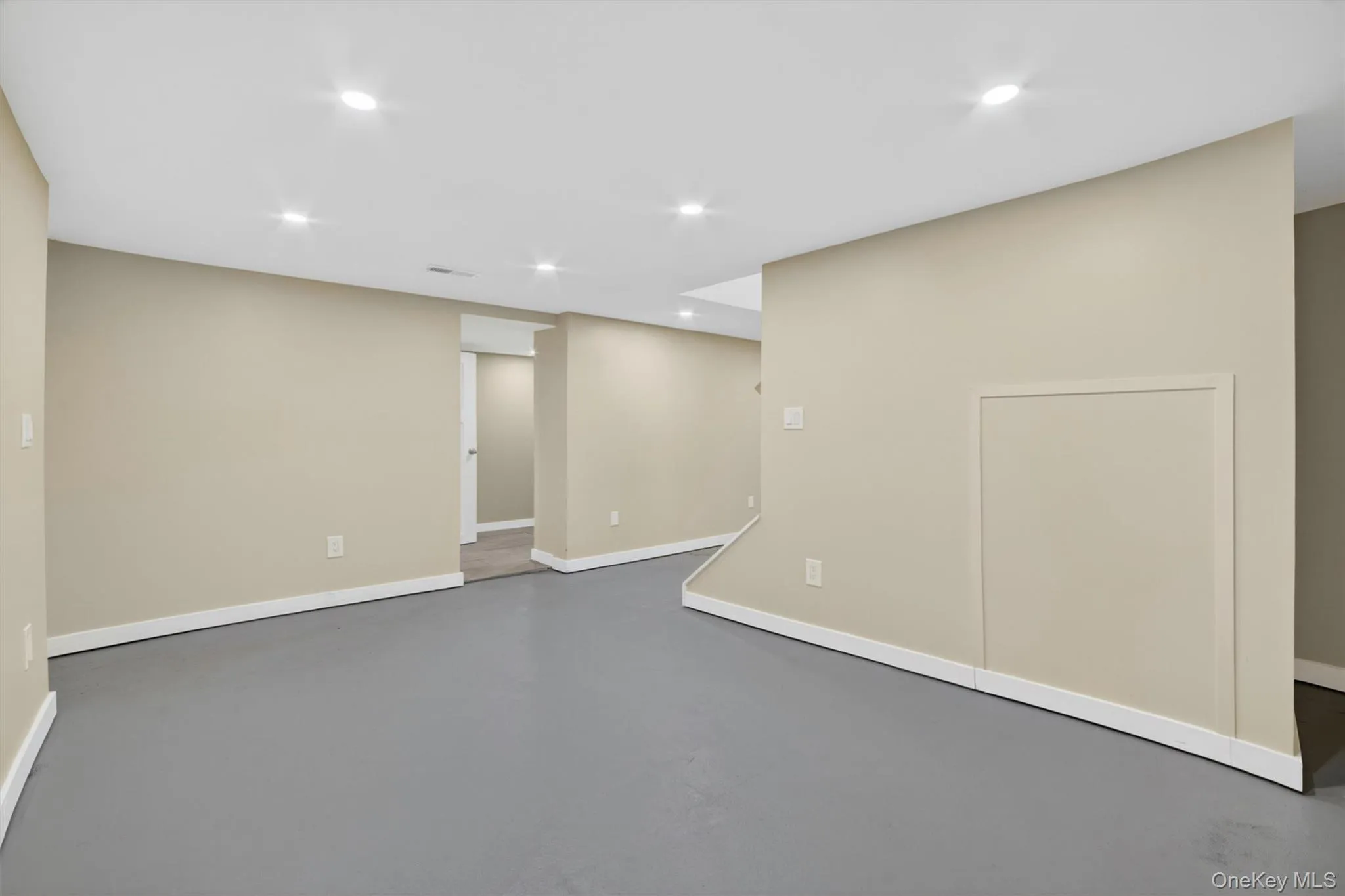 197 Seward Street, Cortlandt, NY, 2 Bedrooms Bedrooms, 6 Rooms Rooms,1 BathroomBathrooms,Residential,For Rent,Seward,0,1000327 197 Seward Street, Cortlandt, NY, 2 Bedrooms Bedrooms, 6 Rooms Rooms,1 BathroomBathrooms,Residential,For Rent,Seward,0,1000327