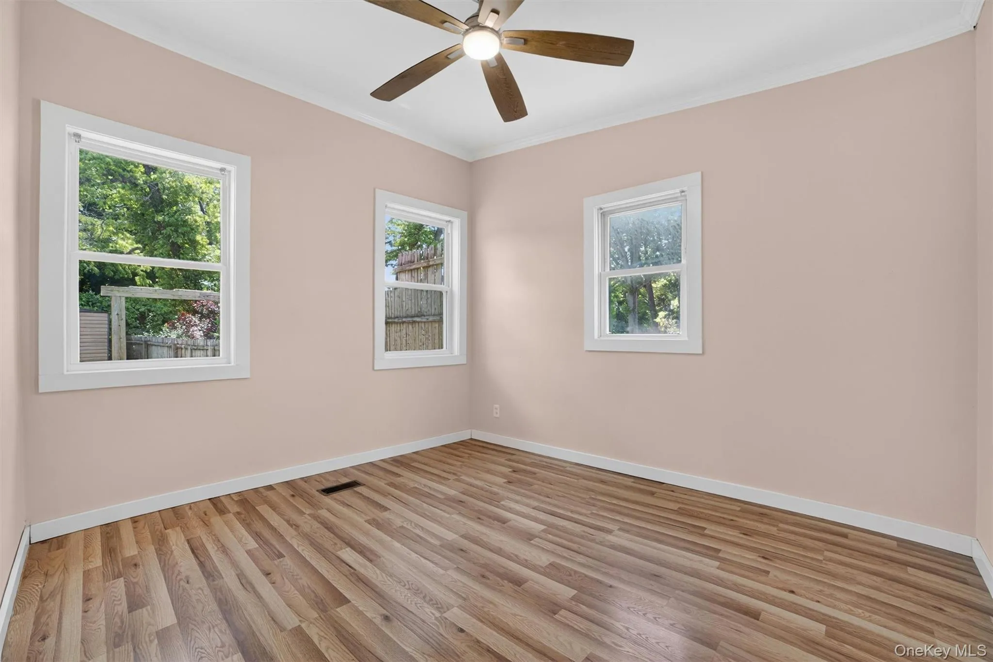 197 Seward Street, Cortlandt, NY, 2 Bedrooms Bedrooms, 6 Rooms Rooms,1 BathroomBathrooms,Residential,For Rent,Seward,0,1000327 197 Seward Street, Cortlandt, NY, 2 Bedrooms Bedrooms, 6 Rooms Rooms,1 BathroomBathrooms,Residential,For Rent,Seward,0,1000327