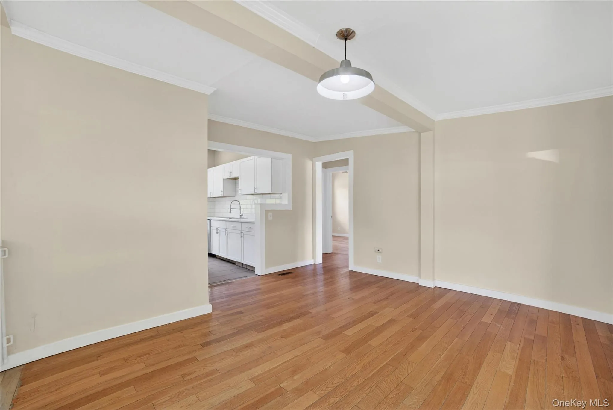 197 Seward Street, Cortlandt, NY, 2 Bedrooms Bedrooms, 6 Rooms Rooms,1 BathroomBathrooms,Residential,For Rent,Seward,0,1000327 197 Seward Street, Cortlandt, NY, 2 Bedrooms Bedrooms, 6 Rooms Rooms,1 BathroomBathrooms,Residential,For Rent,Seward,0,1000327