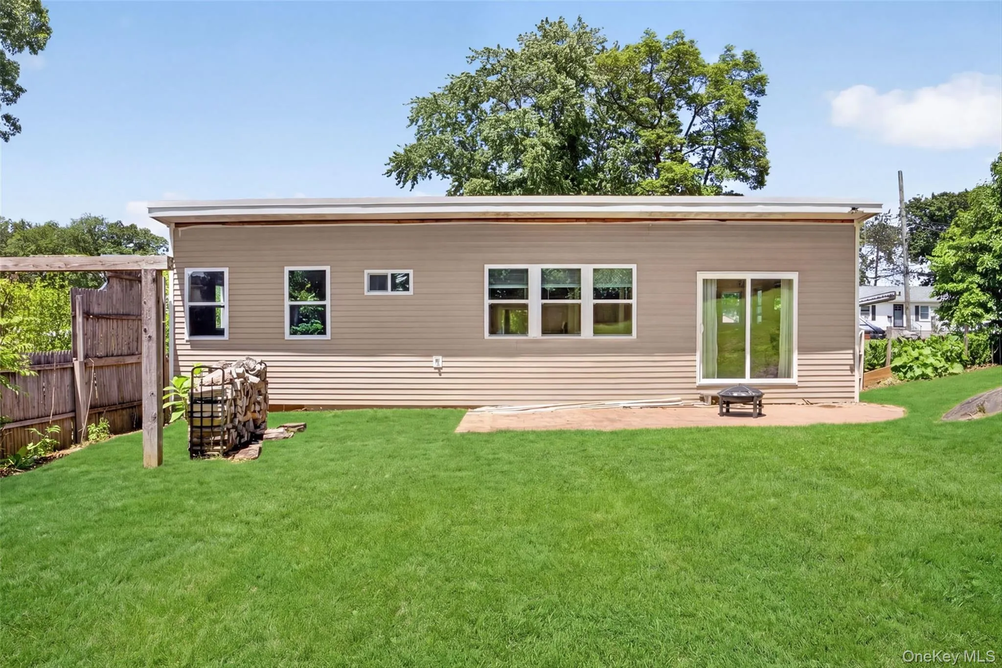197 Seward Street, Cortlandt, NY, 2 Bedrooms Bedrooms, 6 Rooms Rooms,1 BathroomBathrooms,Residential,For Rent,Seward,0,1000327 197 Seward Street, Cortlandt, NY, 2 Bedrooms Bedrooms, 6 Rooms Rooms,1 BathroomBathrooms,Residential,For Rent,Seward,0,1000327