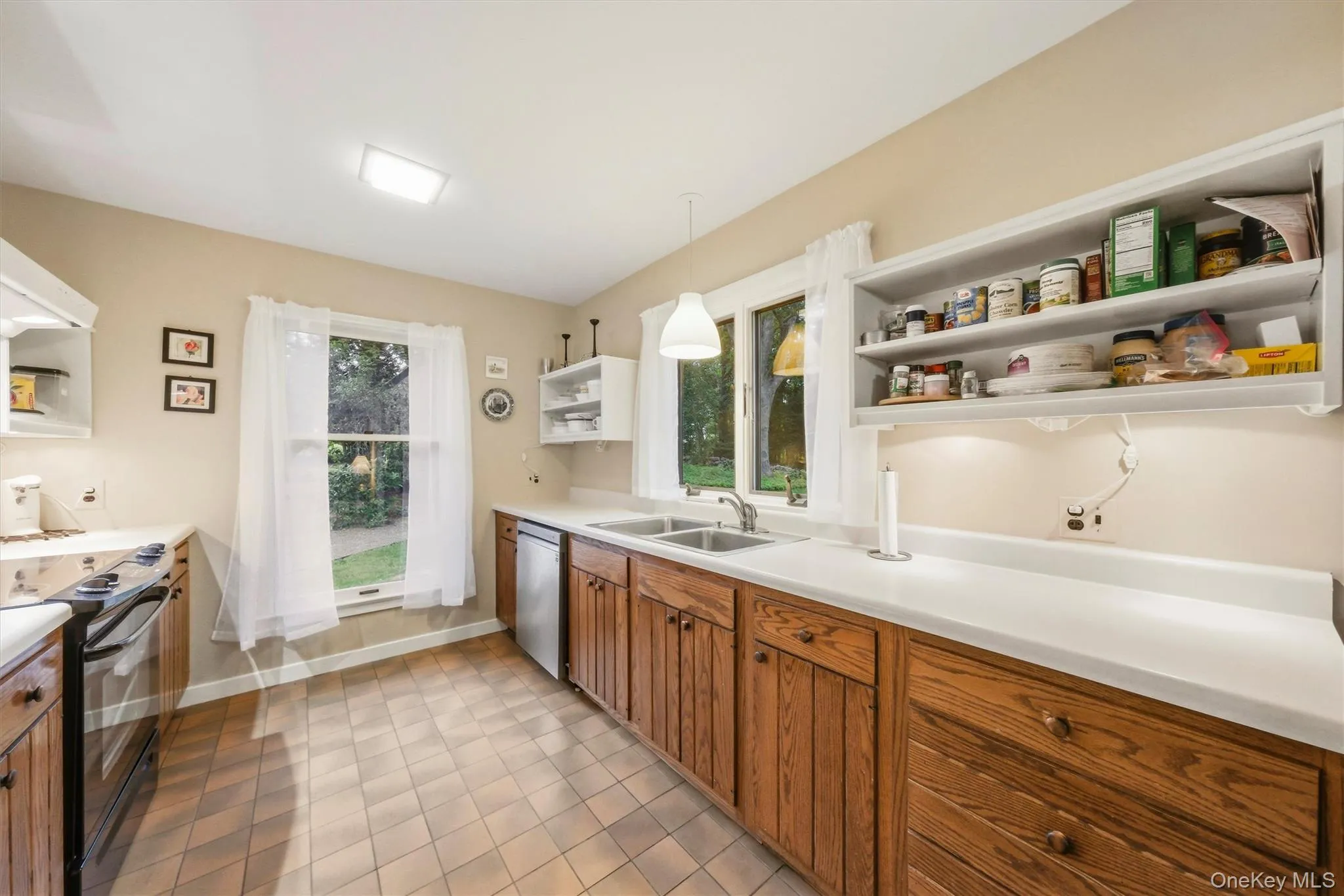 176 Route 118, Somers, NY, 4 Bedrooms Bedrooms, 9 Rooms Rooms,3 BathroomsBathrooms,Residential,For Rent,Route 118,0,1000328 176 Route 118, Somers, NY, 4 Bedrooms Bedrooms, 9 Rooms Rooms,3 BathroomsBathrooms,Residential,For Rent,Route 118,0,1000328