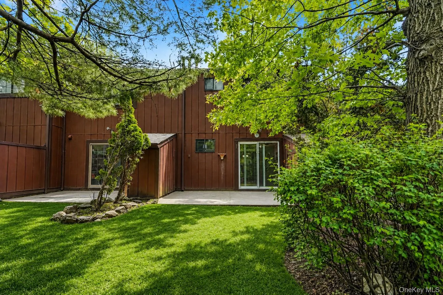 76 Belmar Drive, New York, NY, 3 Bedrooms Bedrooms, 6 Rooms Rooms,1 BathroomBathrooms,Residential Sale,For Rent,Belmar,0,1000331 76 Belmar Drive, New York, NY, 3 Bedrooms Bedrooms, 6 Rooms Rooms,1 BathroomBathrooms,Residential Sale,For Rent,Belmar,0,1000331