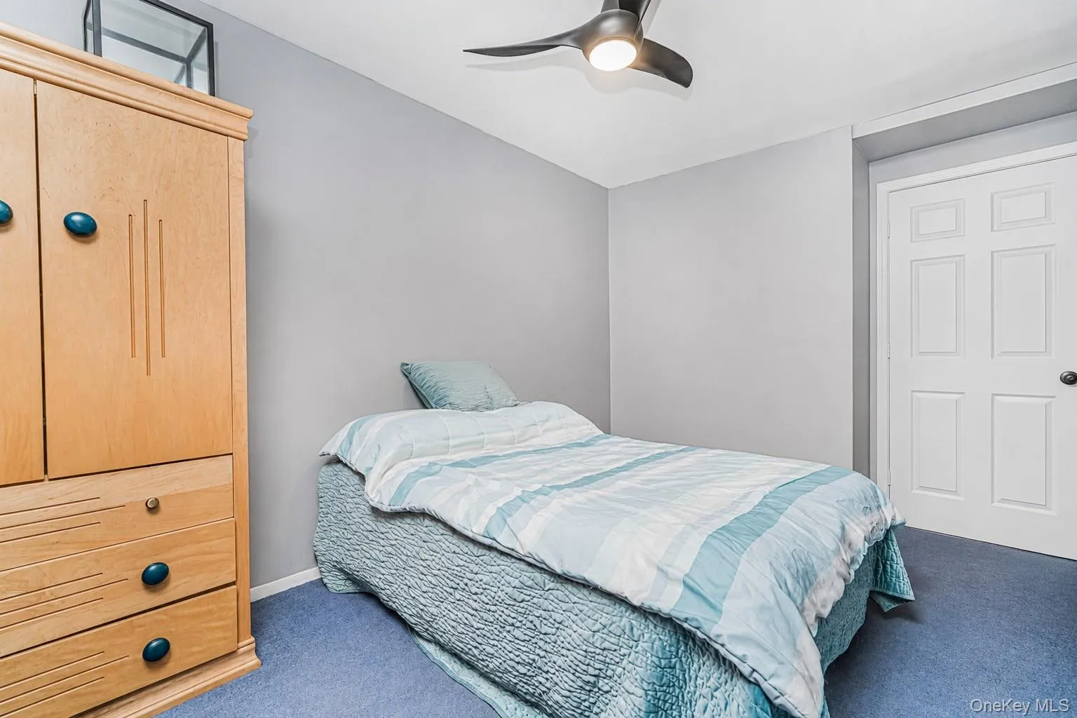 76 Belmar Drive, New York, NY, 3 Bedrooms Bedrooms, 6 Rooms Rooms,1 BathroomBathrooms,Residential Sale,For Rent,Belmar,0,1000331 76 Belmar Drive, New York, NY, 3 Bedrooms Bedrooms, 6 Rooms Rooms,1 BathroomBathrooms,Residential Sale,For Rent,Belmar,0,1000331