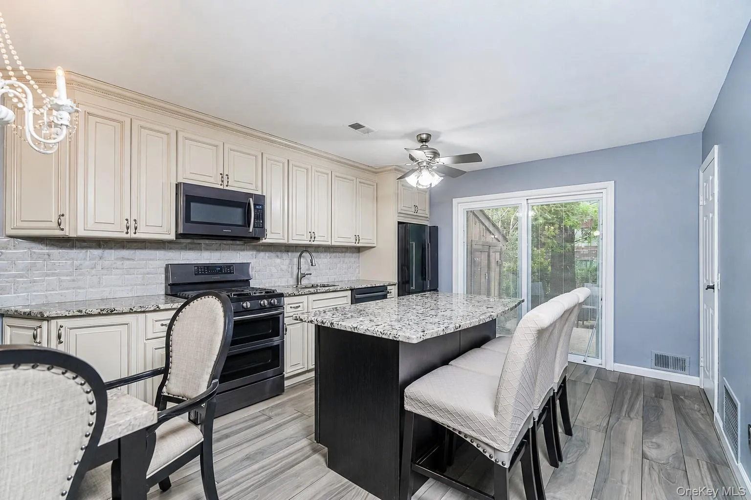76 Belmar Drive, New York, NY, 3 Bedrooms Bedrooms, 6 Rooms Rooms,1 BathroomBathrooms,Residential Sale,For Rent,Belmar,0,1000331 76 Belmar Drive, New York, NY, 3 Bedrooms Bedrooms, 6 Rooms Rooms,1 BathroomBathrooms,Residential Sale,For Rent,Belmar,0,1000331