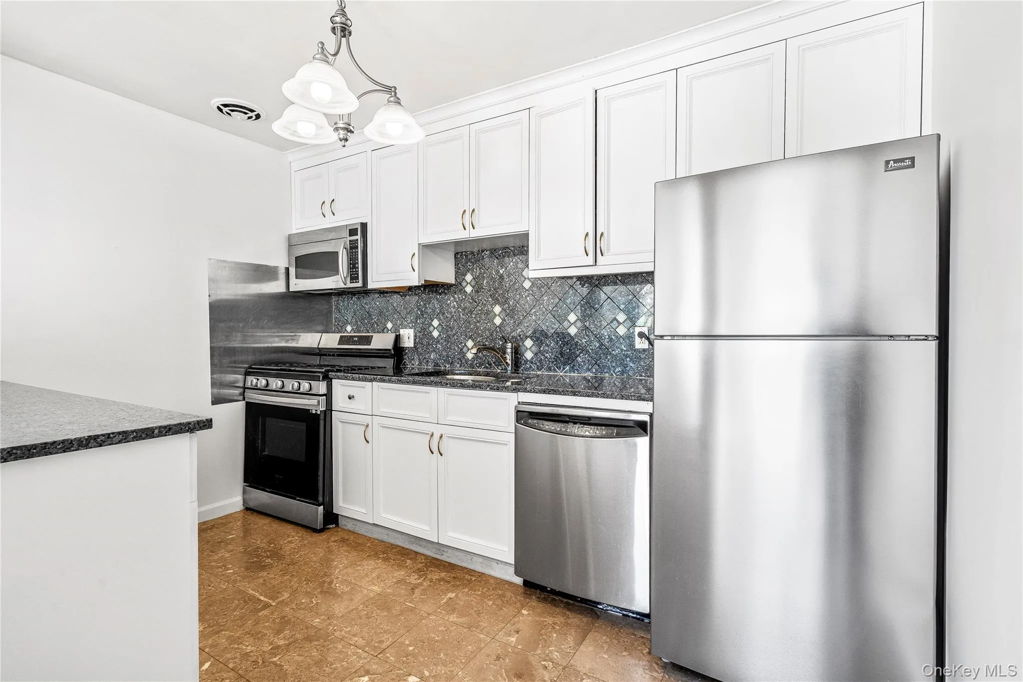 5 Wyndover Woods Lane, Greenburgh, NY, 1 Bedroom Bedrooms, 3 Rooms Rooms,1 BathroomBathrooms,Residential Lease,For Rent,Wyndover Woods,0,1000336 5 Wyndover Woods Lane, Greenburgh, NY, 1 Bedroom Bedrooms, 3 Rooms Rooms,1 BathroomBathrooms,Residential Lease,For Rent,Wyndover Woods,0,1000336