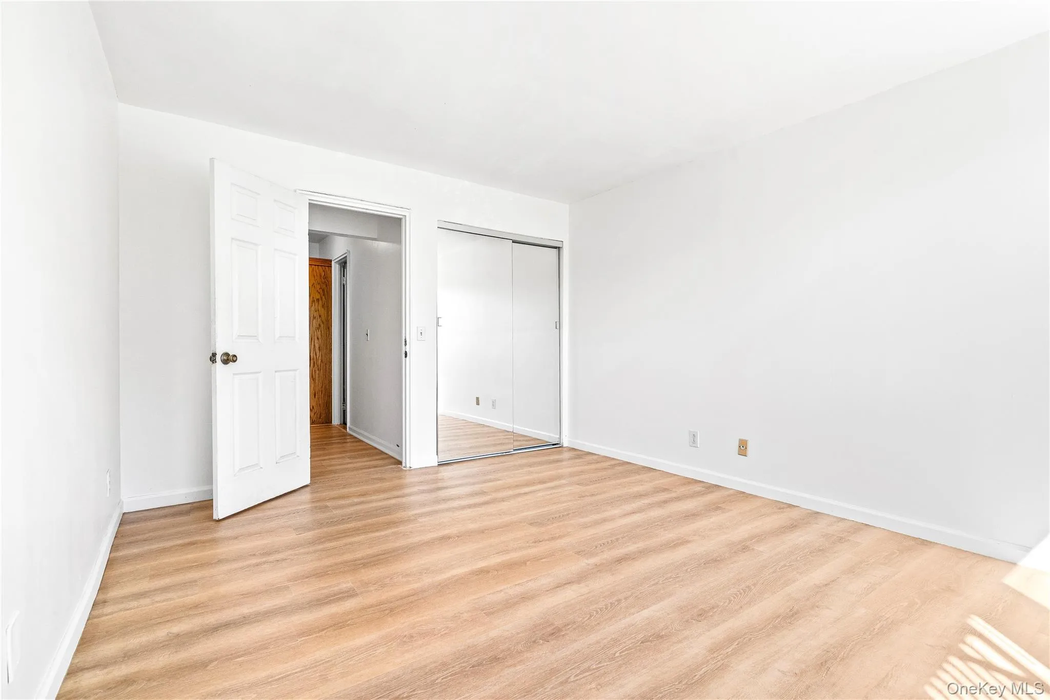 5 Wyndover Woods Lane, Greenburgh, NY, 1 Bedroom Bedrooms, 3 Rooms Rooms,1 BathroomBathrooms,Residential Lease,For Rent,Wyndover Woods,0,1000336 5 Wyndover Woods Lane, Greenburgh, NY, 1 Bedroom Bedrooms, 3 Rooms Rooms,1 BathroomBathrooms,Residential Lease,For Rent,Wyndover Woods,0,1000336