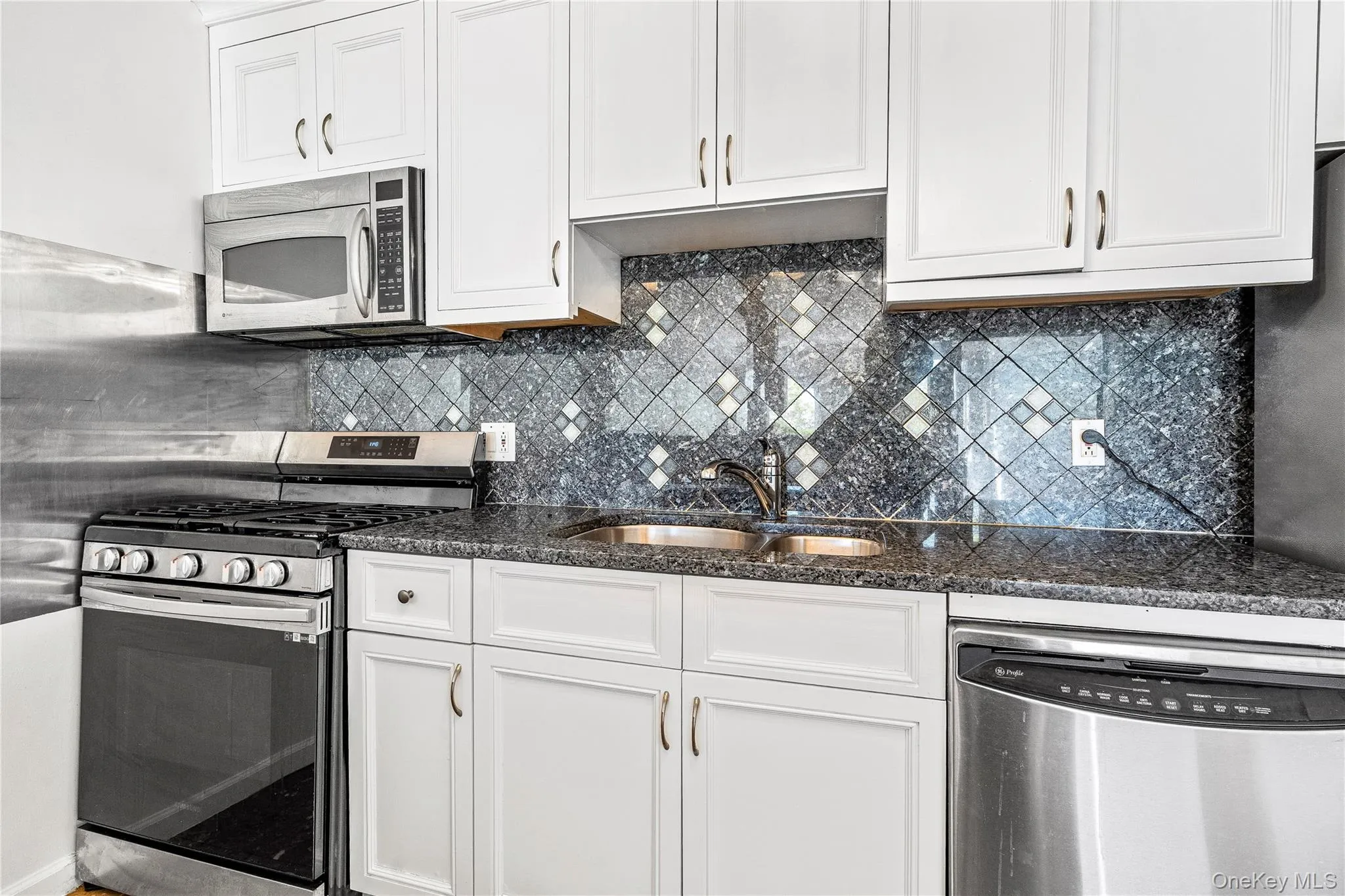 5 Wyndover Woods Lane, Greenburgh, NY, 1 Bedroom Bedrooms, 3 Rooms Rooms,1 BathroomBathrooms,Residential Lease,For Rent,Wyndover Woods,0,1000336 5 Wyndover Woods Lane, Greenburgh, NY, 1 Bedroom Bedrooms, 3 Rooms Rooms,1 BathroomBathrooms,Residential Lease,For Rent,Wyndover Woods,0,1000336