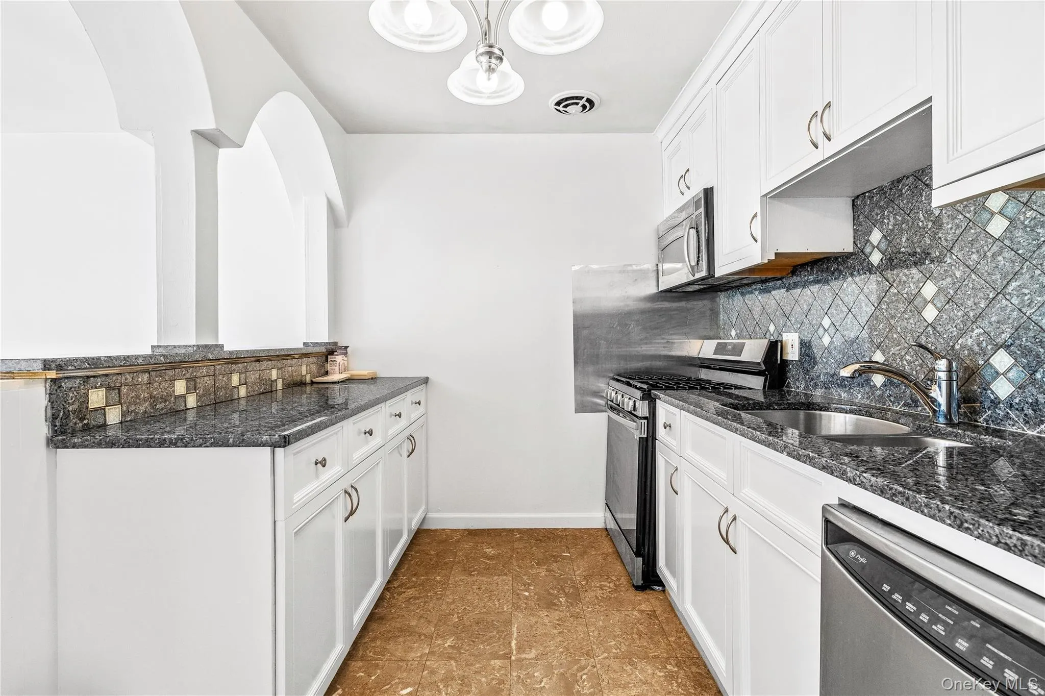 5 Wyndover Woods Lane, Greenburgh, NY, 1 Bedroom Bedrooms, 3 Rooms Rooms,1 BathroomBathrooms,Residential Lease,For Rent,Wyndover Woods,0,1000336 5 Wyndover Woods Lane, Greenburgh, NY, 1 Bedroom Bedrooms, 3 Rooms Rooms,1 BathroomBathrooms,Residential Lease,For Rent,Wyndover Woods,0,1000336