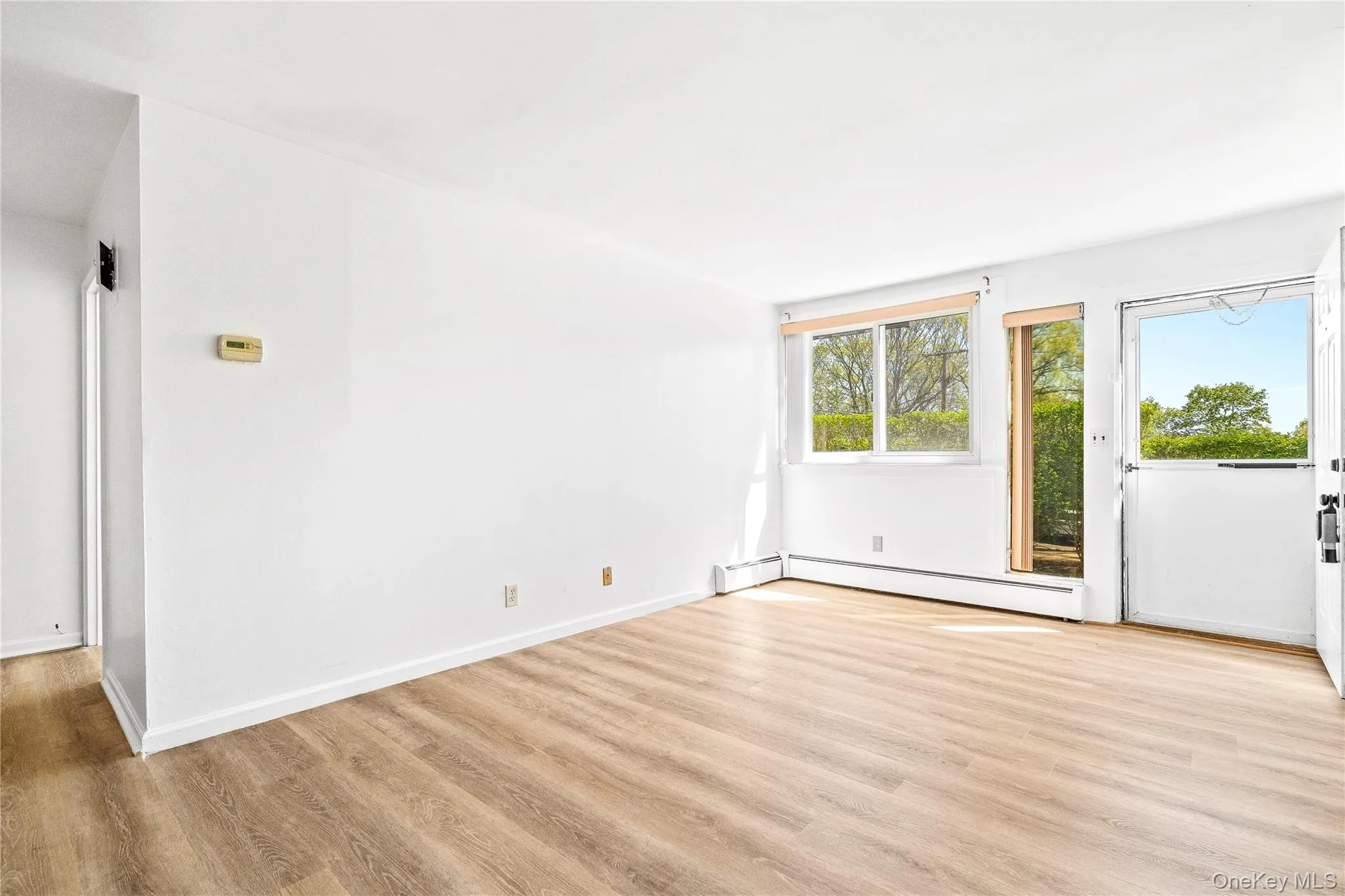 5 Wyndover Woods Lane, Greenburgh, NY, 1 Bedroom Bedrooms, 3 Rooms Rooms,1 BathroomBathrooms,Residential Lease,For Rent,Wyndover Woods,0,1000336 5 Wyndover Woods Lane, Greenburgh, NY, 1 Bedroom Bedrooms, 3 Rooms Rooms,1 BathroomBathrooms,Residential Lease,For Rent,Wyndover Woods,0,1000336