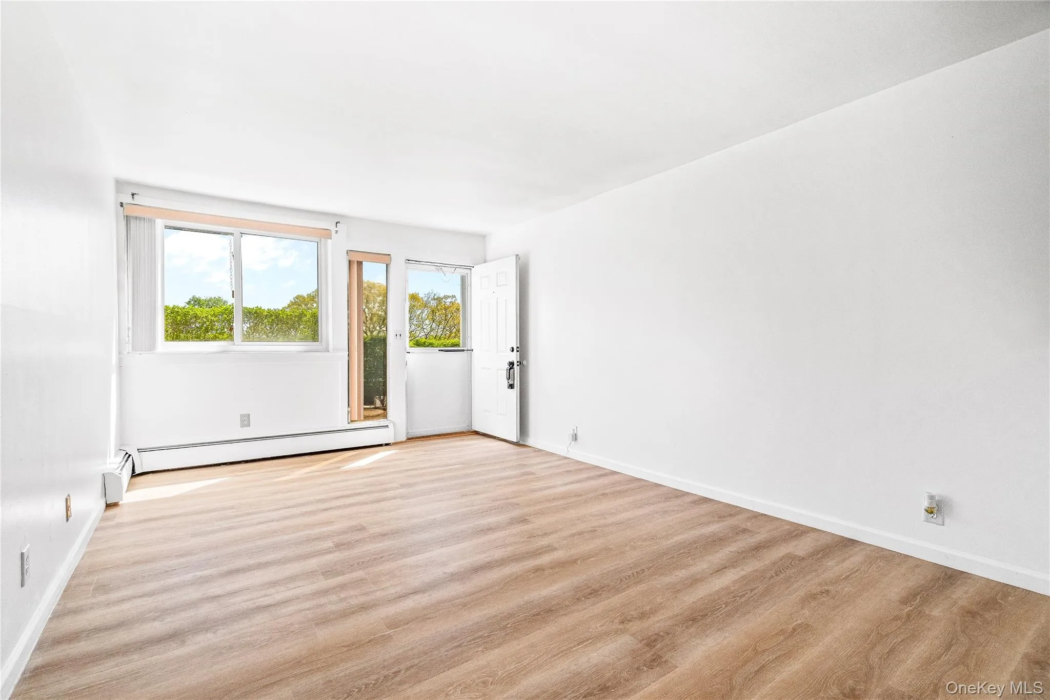 5 Wyndover Woods Lane, Greenburgh, NY, 1 Bedroom Bedrooms, 3 Rooms Rooms,1 BathroomBathrooms,Residential Lease,For Rent,Wyndover Woods,0,1000336 5 Wyndover Woods Lane, Greenburgh, NY, 1 Bedroom Bedrooms, 3 Rooms Rooms,1 BathroomBathrooms,Residential Lease,For Rent,Wyndover Woods,0,1000336