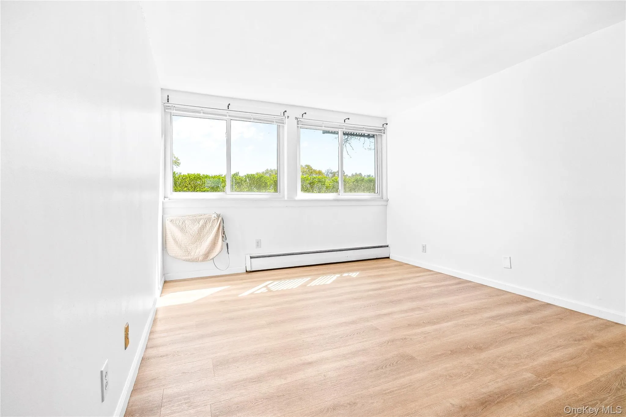 5 Wyndover Woods Lane, Greenburgh, NY, 1 Bedroom Bedrooms, 3 Rooms Rooms,1 BathroomBathrooms,Residential Lease,For Rent,Wyndover Woods,0,1000336 5 Wyndover Woods Lane, Greenburgh, NY, 1 Bedroom Bedrooms, 3 Rooms Rooms,1 BathroomBathrooms,Residential Lease,For Rent,Wyndover Woods,0,1000336