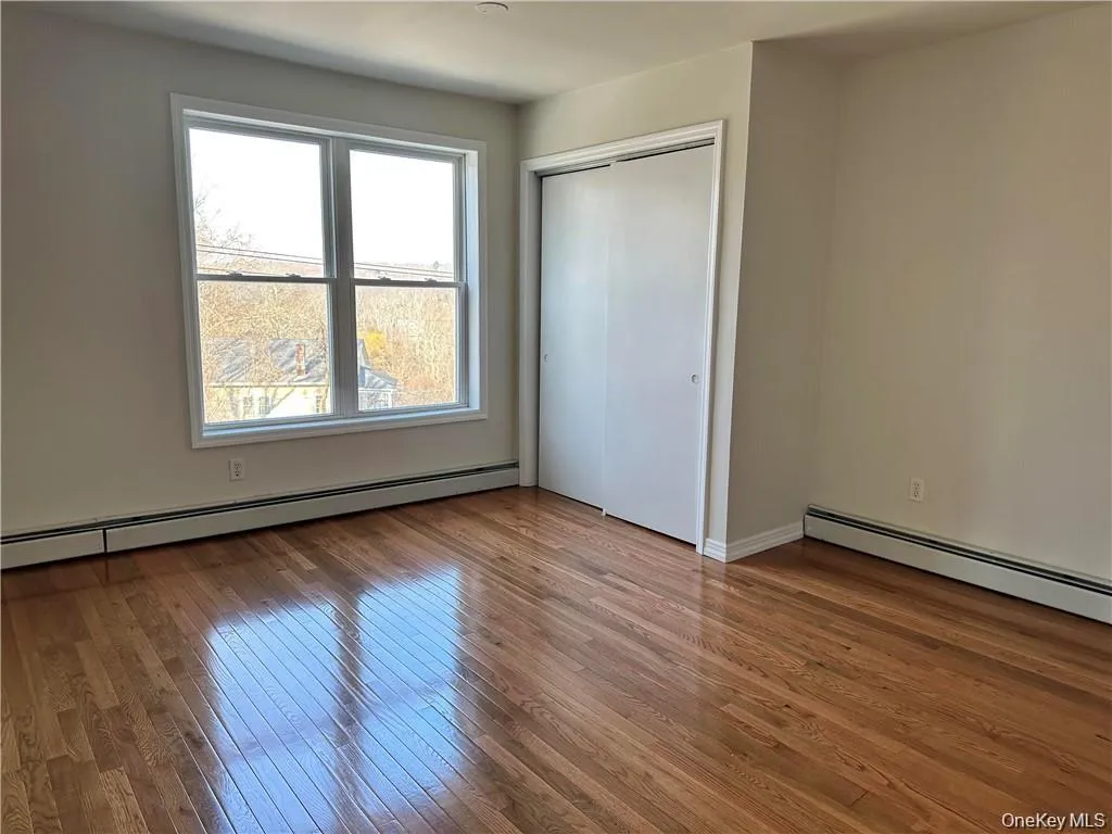 174 Myrtle Avenue, Carmel, NY, 3 Bedrooms Bedrooms, 5 Rooms Rooms,1 BathroomBathrooms,Residential Lease,For Rent,Myrtle,0,1000337 174 Myrtle Avenue, Carmel, NY, 3 Bedrooms Bedrooms, 5 Rooms Rooms,1 BathroomBathrooms,Residential Lease,For Rent,Myrtle,0,1000337