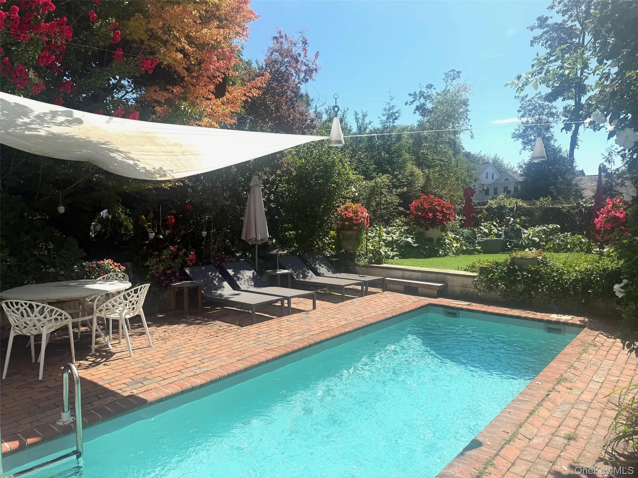 28 Bowden Square, Southampton, NY, 3 Bedrooms Bedrooms, ,2 BathroomsBathrooms,Residential,For Rent,Bowden,0,1000339 28 Bowden Square, Southampton, NY, 3 Bedrooms Bedrooms, ,2 BathroomsBathrooms,Residential,For Rent,Bowden,0,1000339