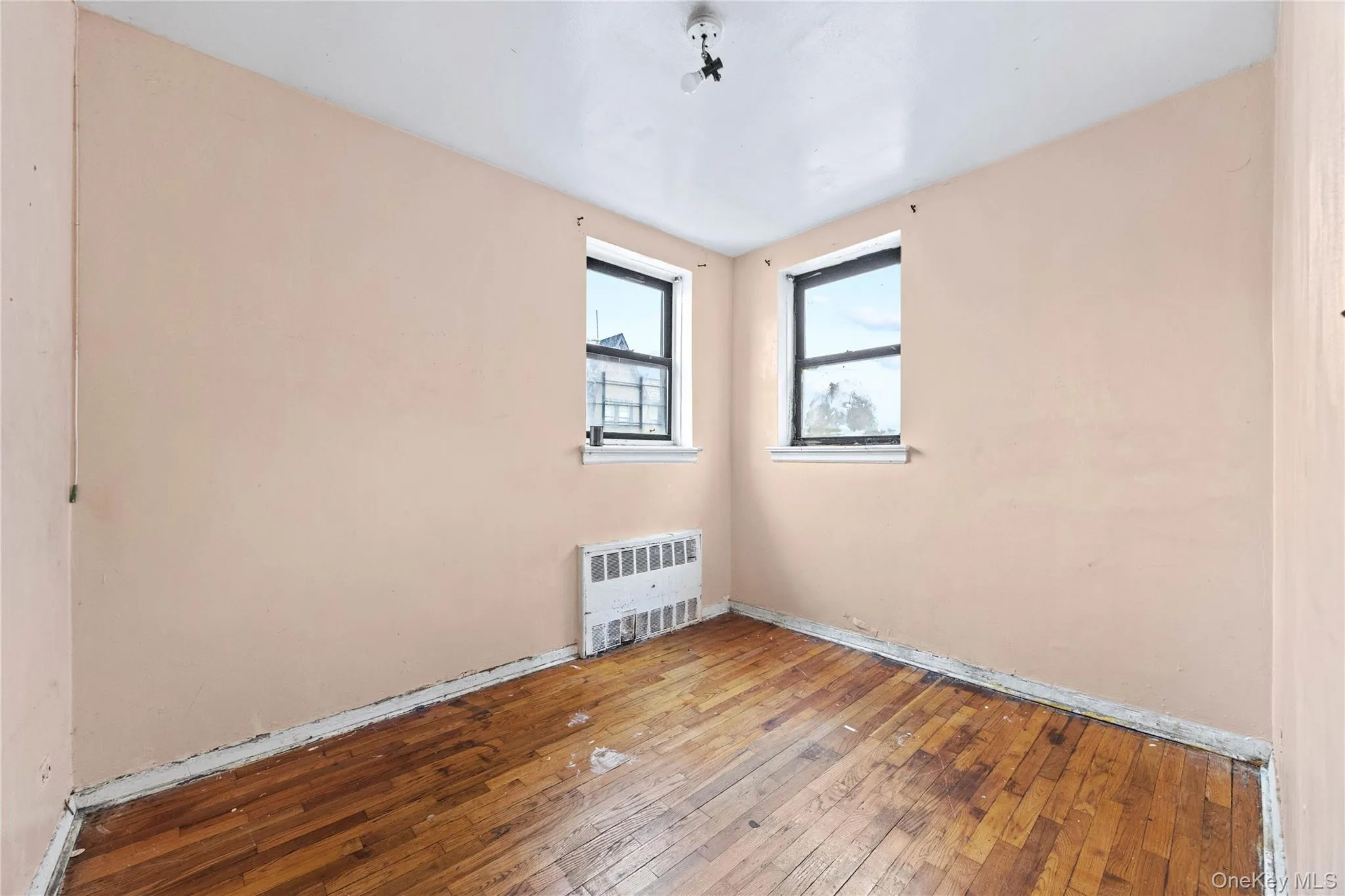 2830 Briggs Avenue, New York, NY, 2 Bedrooms Bedrooms, 5 Rooms Rooms,1 BathroomBathrooms,Residential Sale,For Rent,Briggs,0,1000341 2830 Briggs Avenue, New York, NY, 2 Bedrooms Bedrooms, 5 Rooms Rooms,1 BathroomBathrooms,Residential Sale,For Rent,Briggs,0,1000341