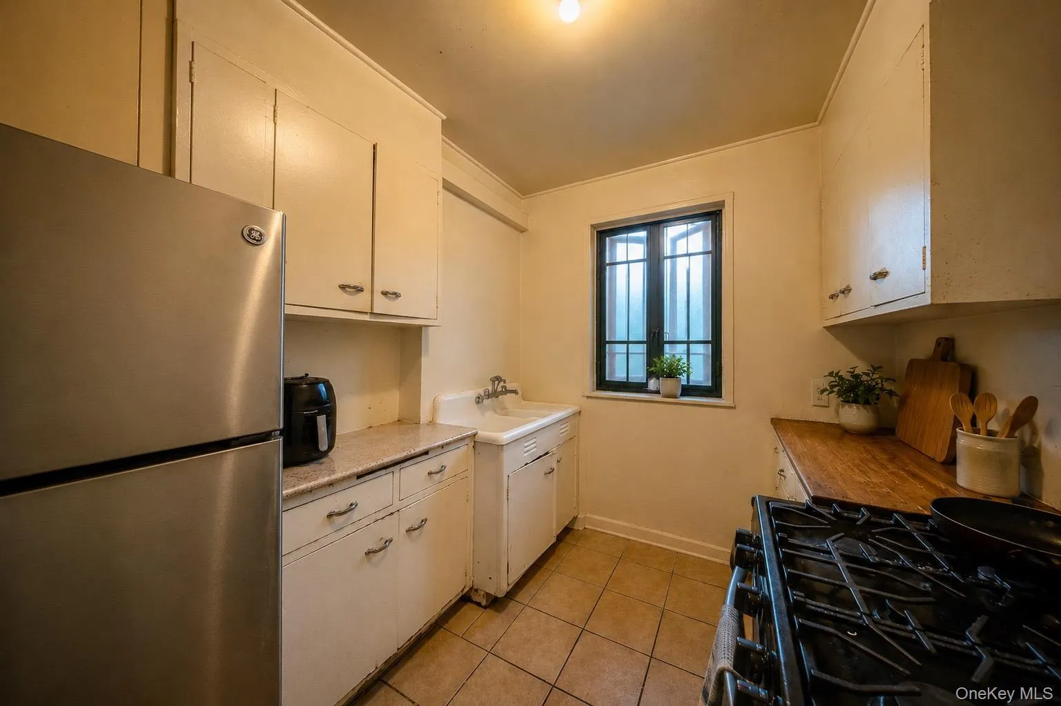 1450 Parkchester Road, New York, NY, 1 Bedroom Bedrooms, 4 Rooms Rooms,1 BathroomBathrooms,Residential Sale,For Rent,Parkchester,0,1000343 1450 Parkchester Road, New York, NY, 1 Bedroom Bedrooms, 4 Rooms Rooms,1 BathroomBathrooms,Residential Sale,For Rent,Parkchester,0,1000343