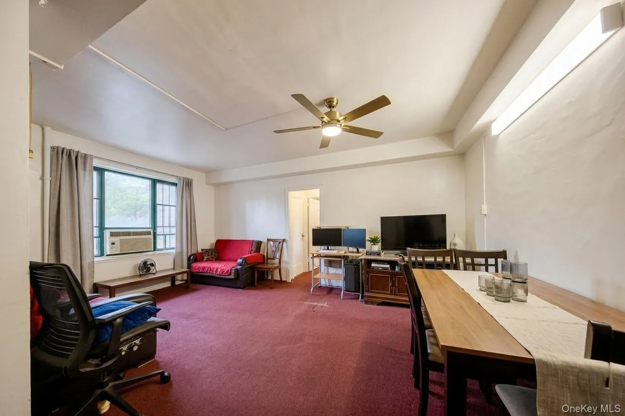 1450 Parkchester Road, New York, NY, 1 Bedroom Bedrooms, 4 Rooms Rooms,1 BathroomBathrooms,Residential Sale,For Rent,Parkchester,0,1000343 1450 Parkchester Road, New York, NY, 1 Bedroom Bedrooms, 4 Rooms Rooms,1 BathroomBathrooms,Residential Sale,For Rent,Parkchester,0,1000343