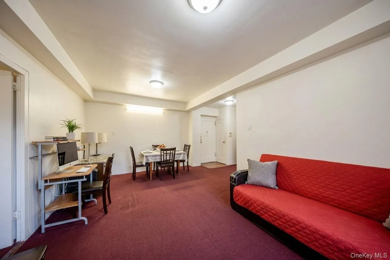 1450 Parkchester Road, New York, NY, 1 Bedroom Bedrooms, 4 Rooms Rooms,1 BathroomBathrooms,Residential Sale,For Rent,Parkchester,0,1000343 1450 Parkchester Road, New York, NY, 1 Bedroom Bedrooms, 4 Rooms Rooms,1 BathroomBathrooms,Residential Sale,For Rent,Parkchester,0,1000343