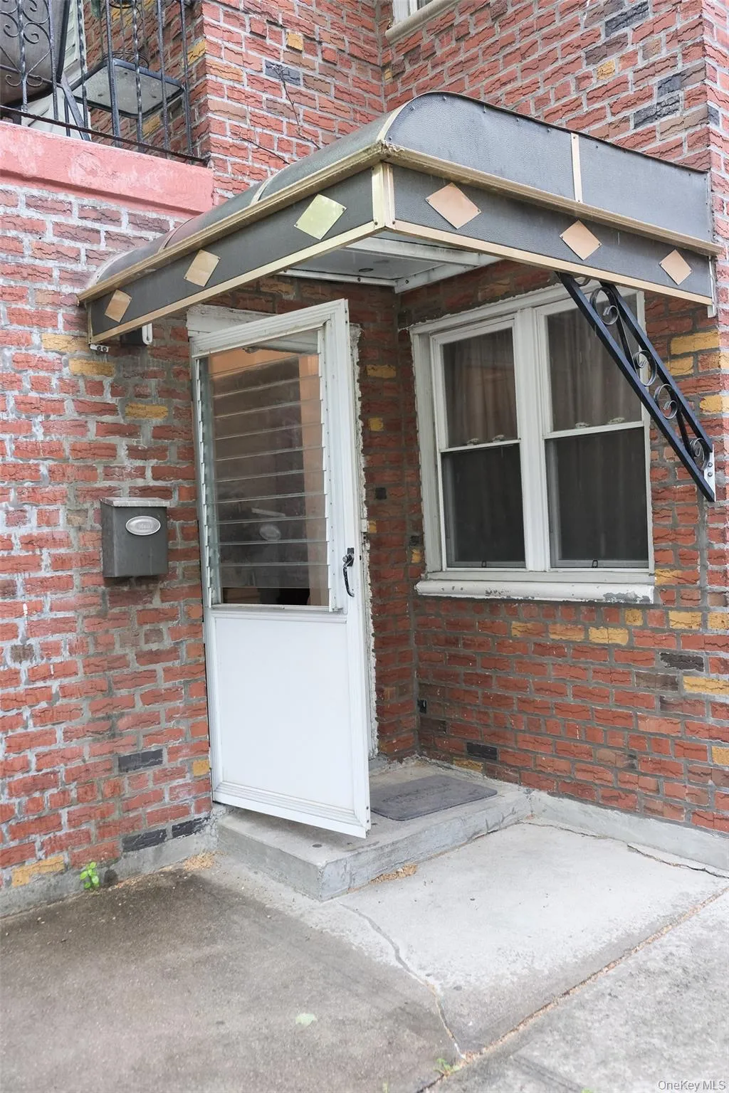 2061 60th Street, New York, NY, 5 Bedrooms Bedrooms, 10 Rooms Rooms,3 BathroomsBathrooms,Residential Sale,For Rent,60th,0,1000345 2061 60th Street, New York, NY, 5 Bedrooms Bedrooms, 10 Rooms Rooms,3 BathroomsBathrooms,Residential Sale,For Rent,60th,0,1000345