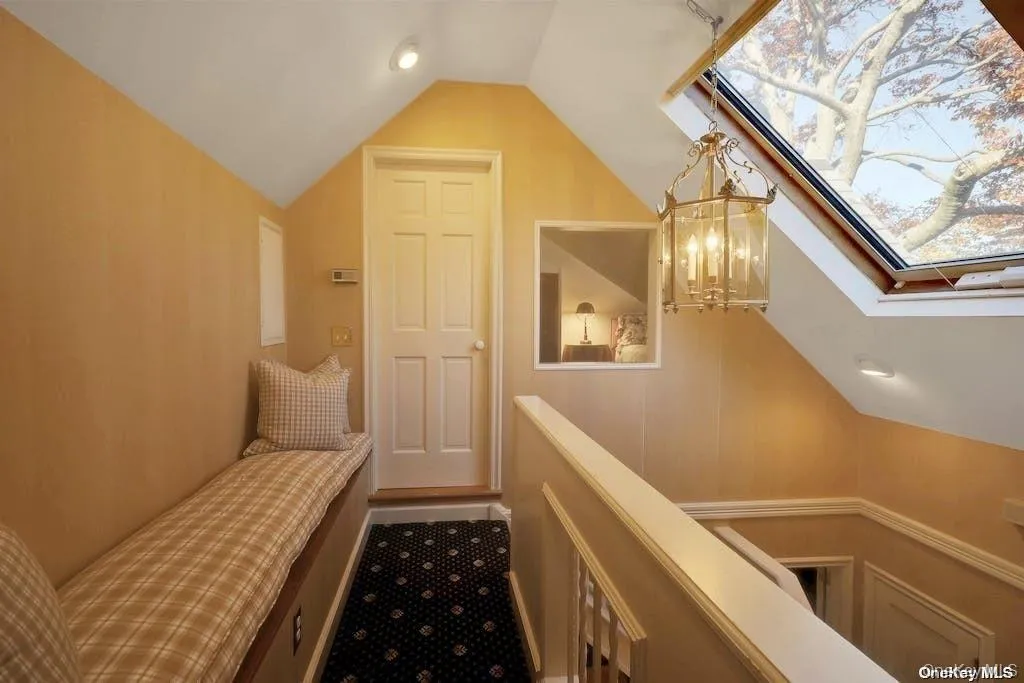 Third floor bonus rooms with full bath Third floor bonus rooms with full bath