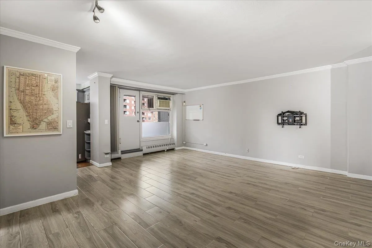 97-40 62nd Drive, New York, NY, 2 Bedrooms Bedrooms, 5 Rooms Rooms,1 BathroomBathrooms,Residential,For Rent,62nd Drive,0,1000353 97-40 62nd Drive, New York, NY, 2 Bedrooms Bedrooms, 5 Rooms Rooms,1 BathroomBathrooms,Residential,For Rent,62nd Drive,0,1000353