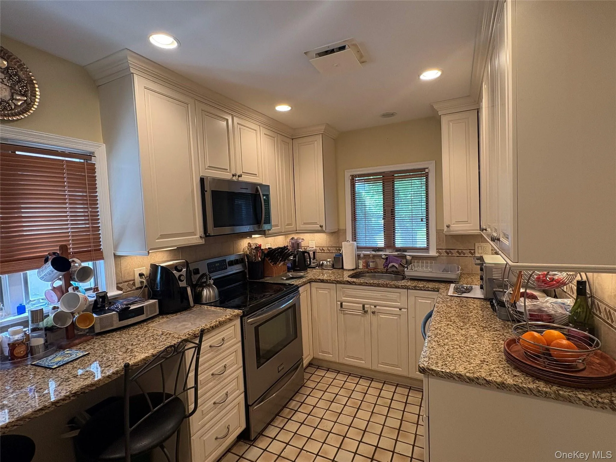 732 Scarsdale Road, Yonkers, NY, 3 Bedrooms Bedrooms, 7 Rooms Rooms,2 BathroomsBathrooms,Residential,For Rent,Scarsdale,0,KEY1000356 732 Scarsdale Road, Yonkers, NY, 3 Bedrooms Bedrooms, 7 Rooms Rooms,2 BathroomsBathrooms,Residential,For Rent,Scarsdale,0,KEY1000356
