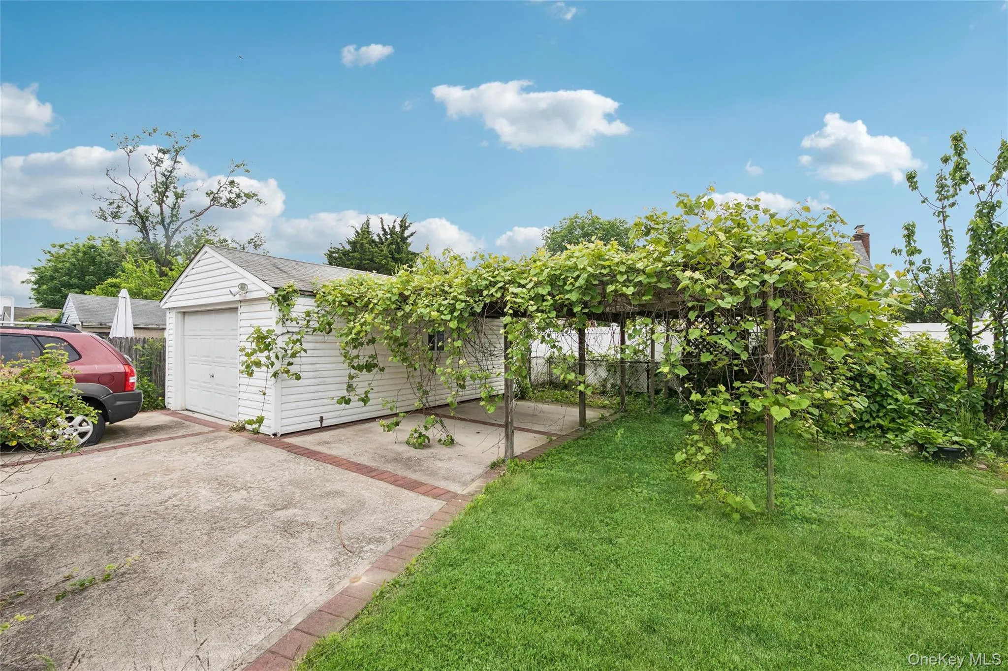 1043 Thomas Avenue, Hempstead, NY, 4 Bedrooms Bedrooms, 7 Rooms Rooms,1 BathroomBathrooms,Residential,For Rent,Thomas,0,1000357 1043 Thomas Avenue, Hempstead, NY, 4 Bedrooms Bedrooms, 7 Rooms Rooms,1 BathroomBathrooms,Residential,For Rent,Thomas,0,1000357