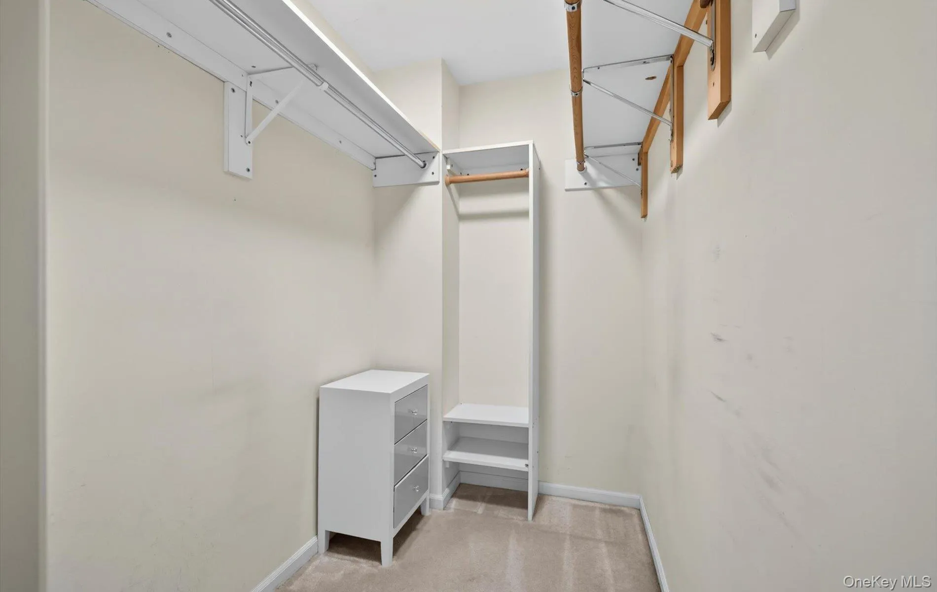 240-17 Oak Park Drive, New York, NY, 3 Bedrooms Bedrooms, 7 Rooms Rooms,3 BathroomsBathrooms,Residential,For Rent,Oak Park,0,1000363 240-17 Oak Park Drive, New York, NY, 3 Bedrooms Bedrooms, 7 Rooms Rooms,3 BathroomsBathrooms,Residential,For Rent,Oak Park,0,1000363