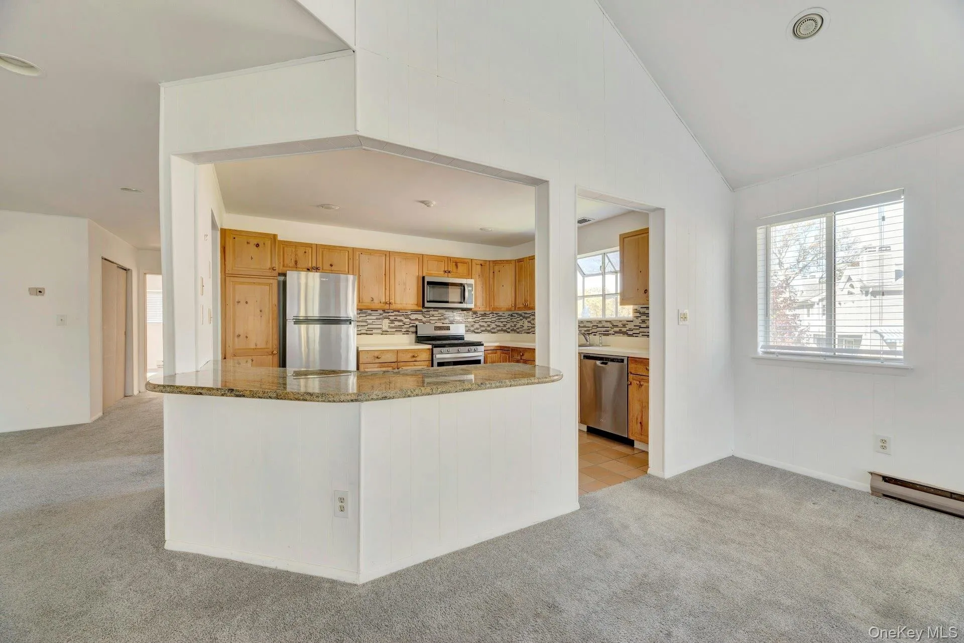 367 Seabreeze Court, Brookhaven, NY, 2 Bedrooms Bedrooms, 7 Rooms Rooms,2 BathroomsBathrooms,Residential Lease,For Rent,Seabreeze,0,1000364 367 Seabreeze Court, Brookhaven, NY, 2 Bedrooms Bedrooms, 7 Rooms Rooms,2 BathroomsBathrooms,Residential Lease,For Rent,Seabreeze,0,1000364