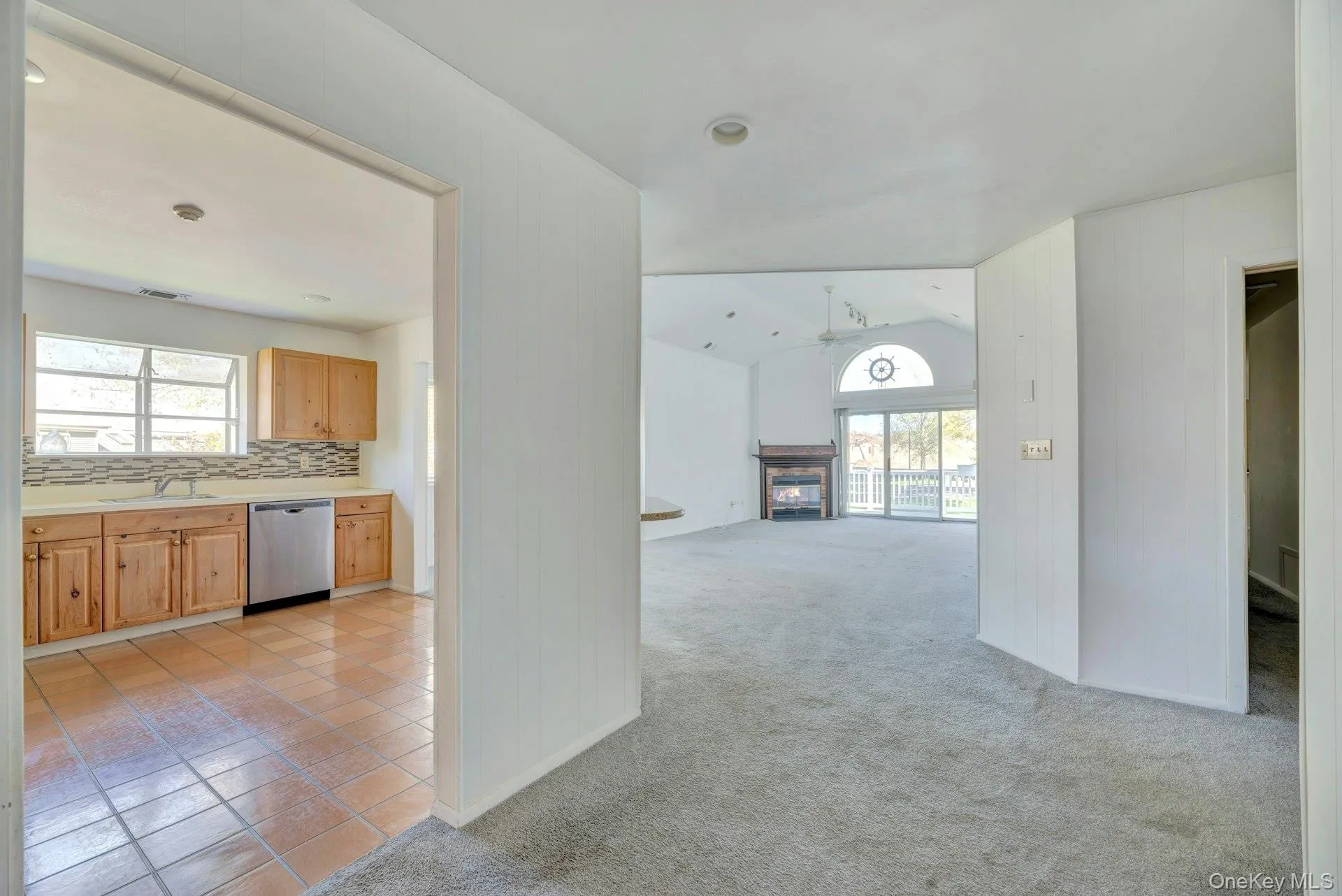 367 Seabreeze Court, Brookhaven, NY, 2 Bedrooms Bedrooms, 7 Rooms Rooms,2 BathroomsBathrooms,Residential Lease,For Rent,Seabreeze,0,1000364 367 Seabreeze Court, Brookhaven, NY, 2 Bedrooms Bedrooms, 7 Rooms Rooms,2 BathroomsBathrooms,Residential Lease,For Rent,Seabreeze,0,1000364