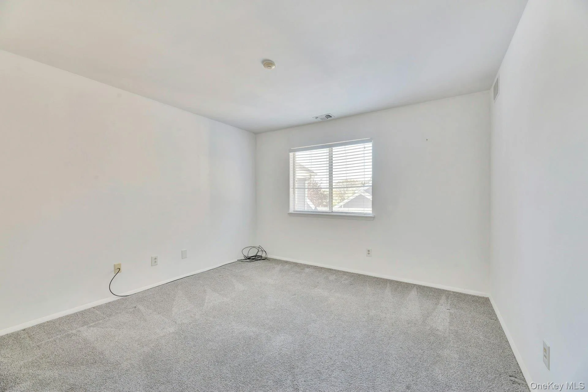 367 Seabreeze Court, Brookhaven, NY, 2 Bedrooms Bedrooms, 7 Rooms Rooms,2 BathroomsBathrooms,Residential Lease,For Rent,Seabreeze,0,1000364 367 Seabreeze Court, Brookhaven, NY, 2 Bedrooms Bedrooms, 7 Rooms Rooms,2 BathroomsBathrooms,Residential Lease,For Rent,Seabreeze,0,1000364