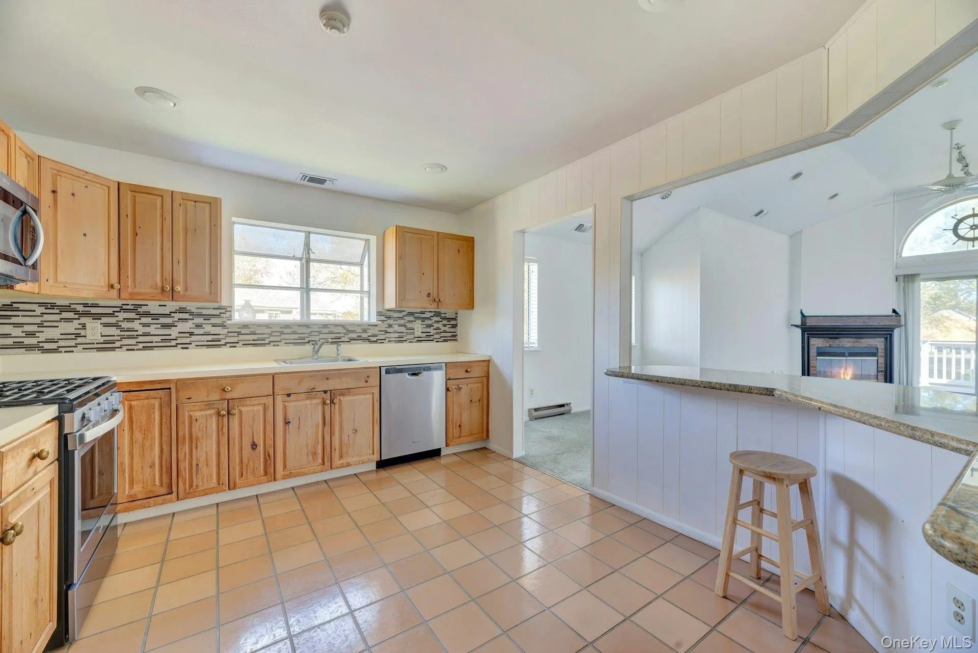 367 Seabreeze Court, Brookhaven, NY, 2 Bedrooms Bedrooms, 7 Rooms Rooms,2 BathroomsBathrooms,Residential Lease,For Rent,Seabreeze,0,1000364 367 Seabreeze Court, Brookhaven, NY, 2 Bedrooms Bedrooms, 7 Rooms Rooms,2 BathroomsBathrooms,Residential Lease,For Rent,Seabreeze,0,1000364