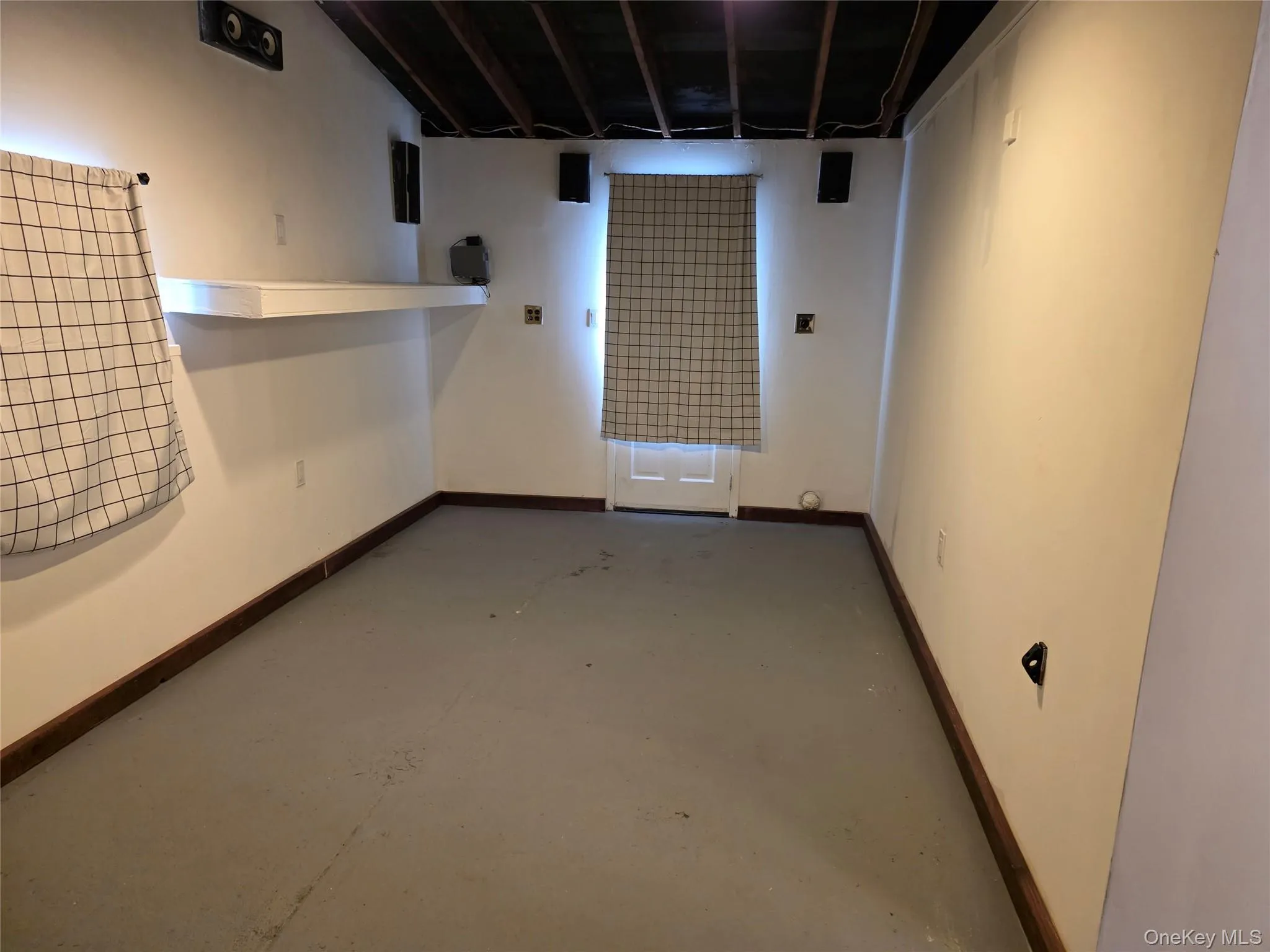 68 Summer Lane, Oyster Bay, NY, 4 Bedrooms Bedrooms, 6 Rooms Rooms,1 BathroomBathrooms,Residential Lease,For Rent,Summer,0,1000365 68 Summer Lane, Oyster Bay, NY, 4 Bedrooms Bedrooms, 6 Rooms Rooms,1 BathroomBathrooms,Residential Lease,For Rent,Summer,0,1000365